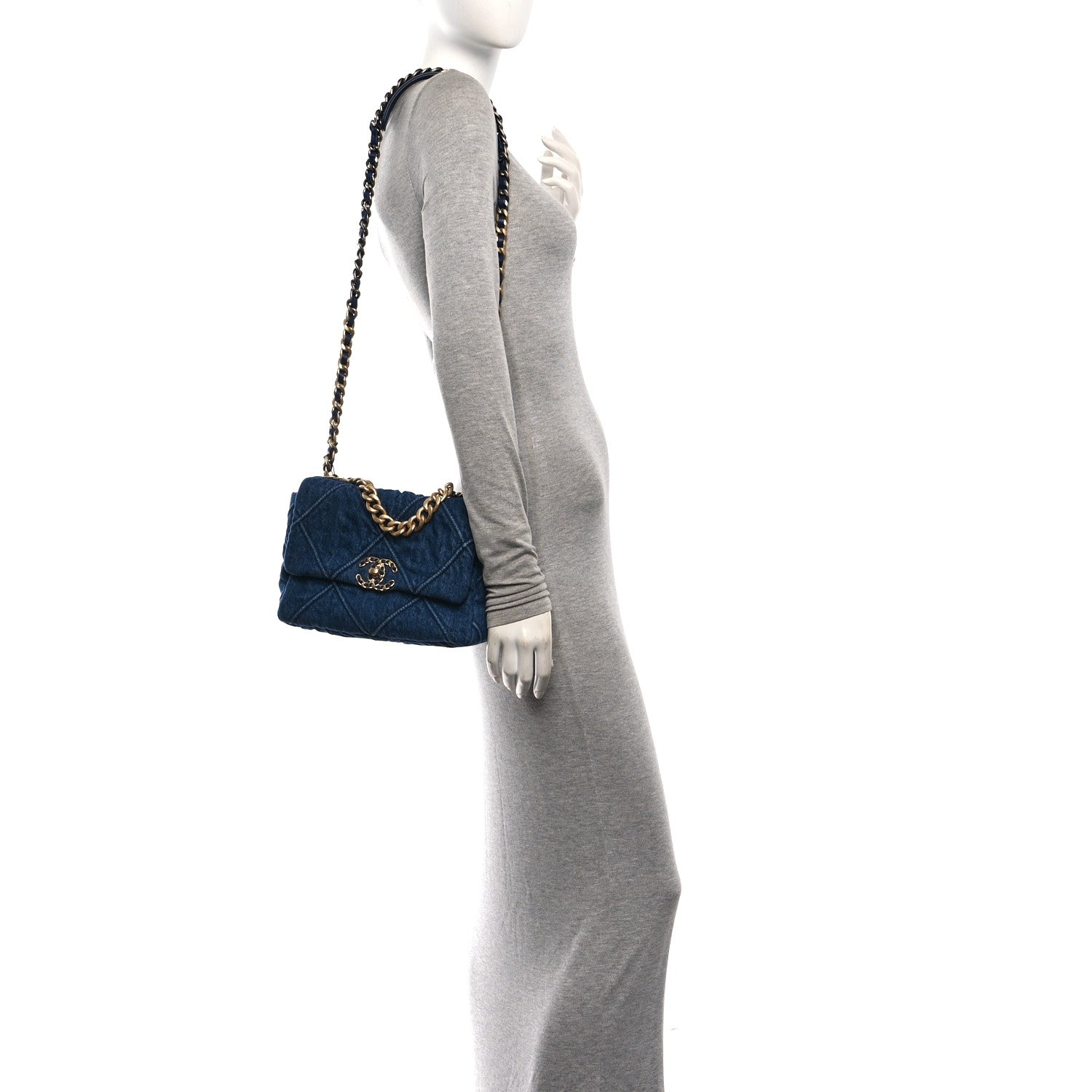Denim Quilted Medium Chanel 19 Flap Blue — view 2