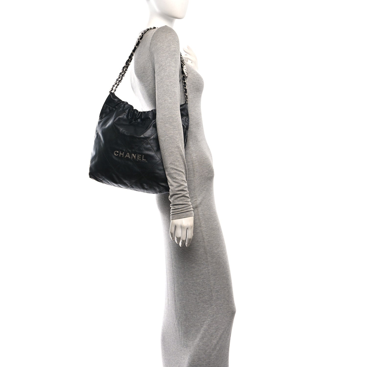 Shiny Calfskin Quilted Small Chanel 22 Black — view 2