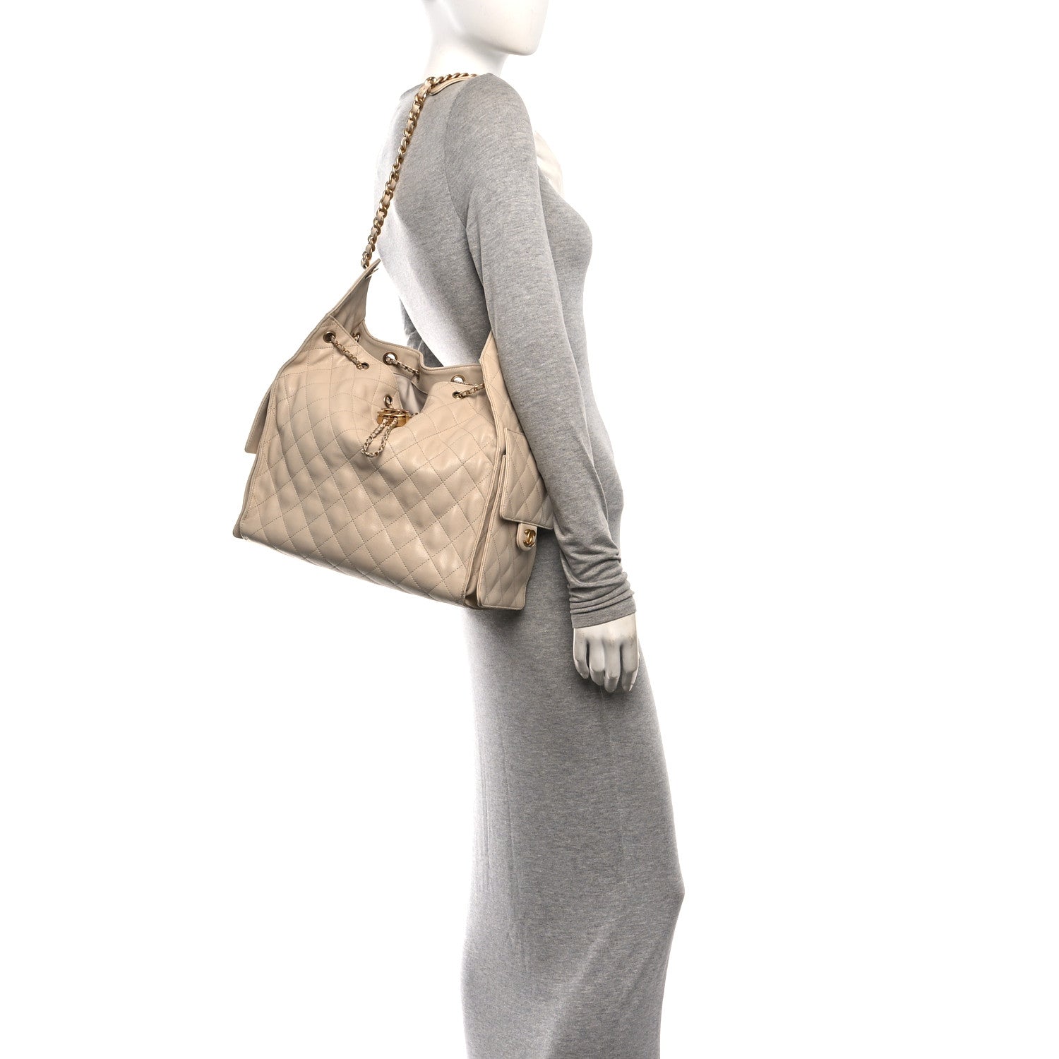 Caviar Quilted Medium Chanel 25 Handbag Beige — view 2