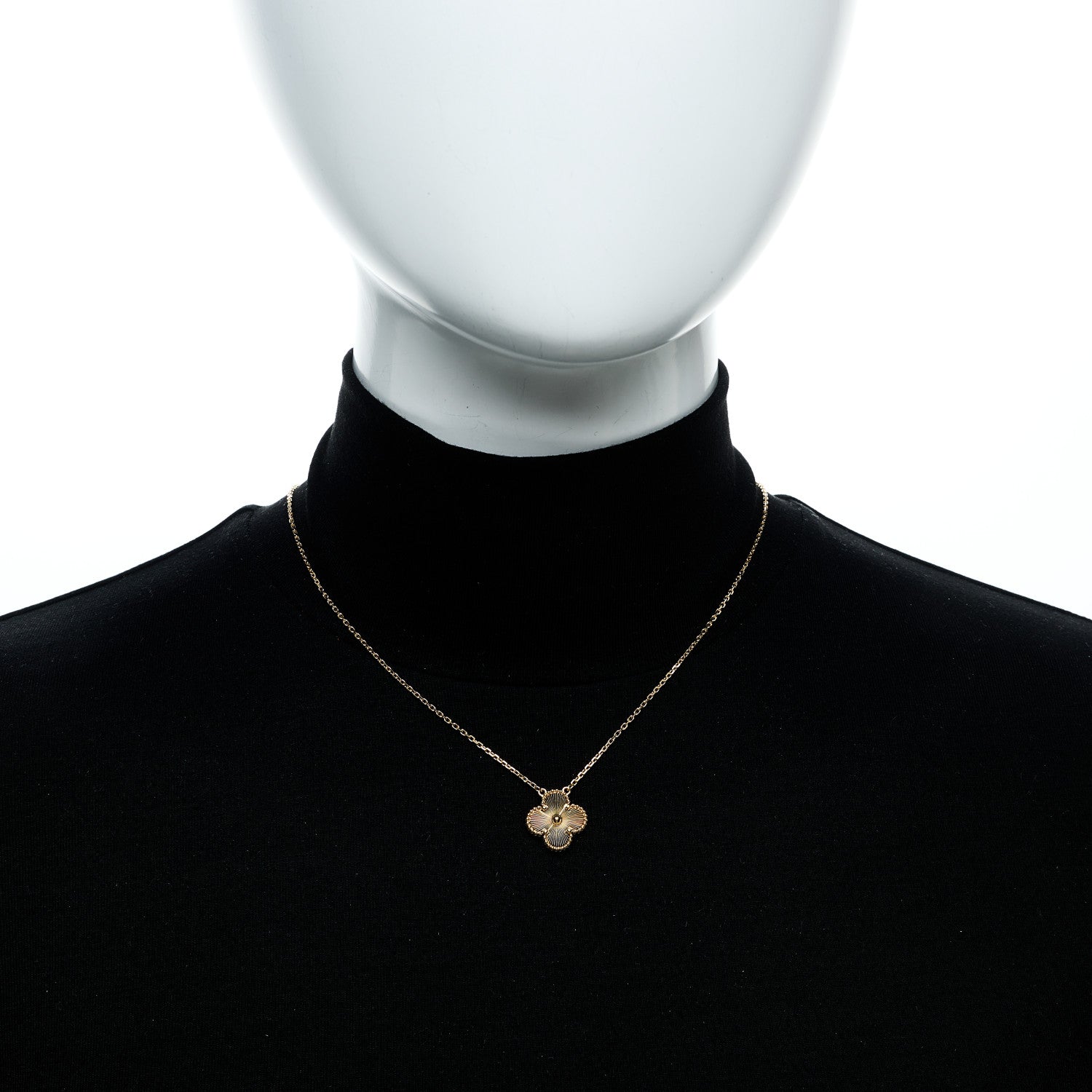 18K Yellow Gold Guilloche Vintage Alhambra Pendant Necklace — view 2