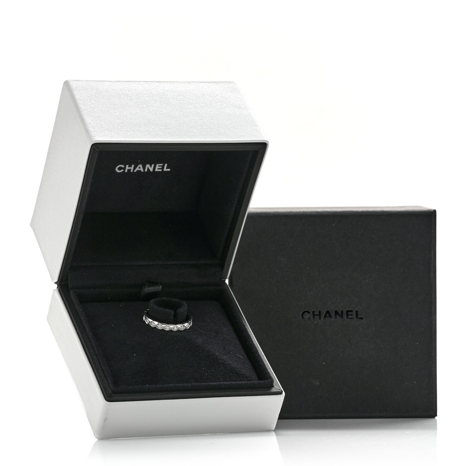 18K White Gold Diamond Mini Coco Crush Ring 55 7.25 — view 5