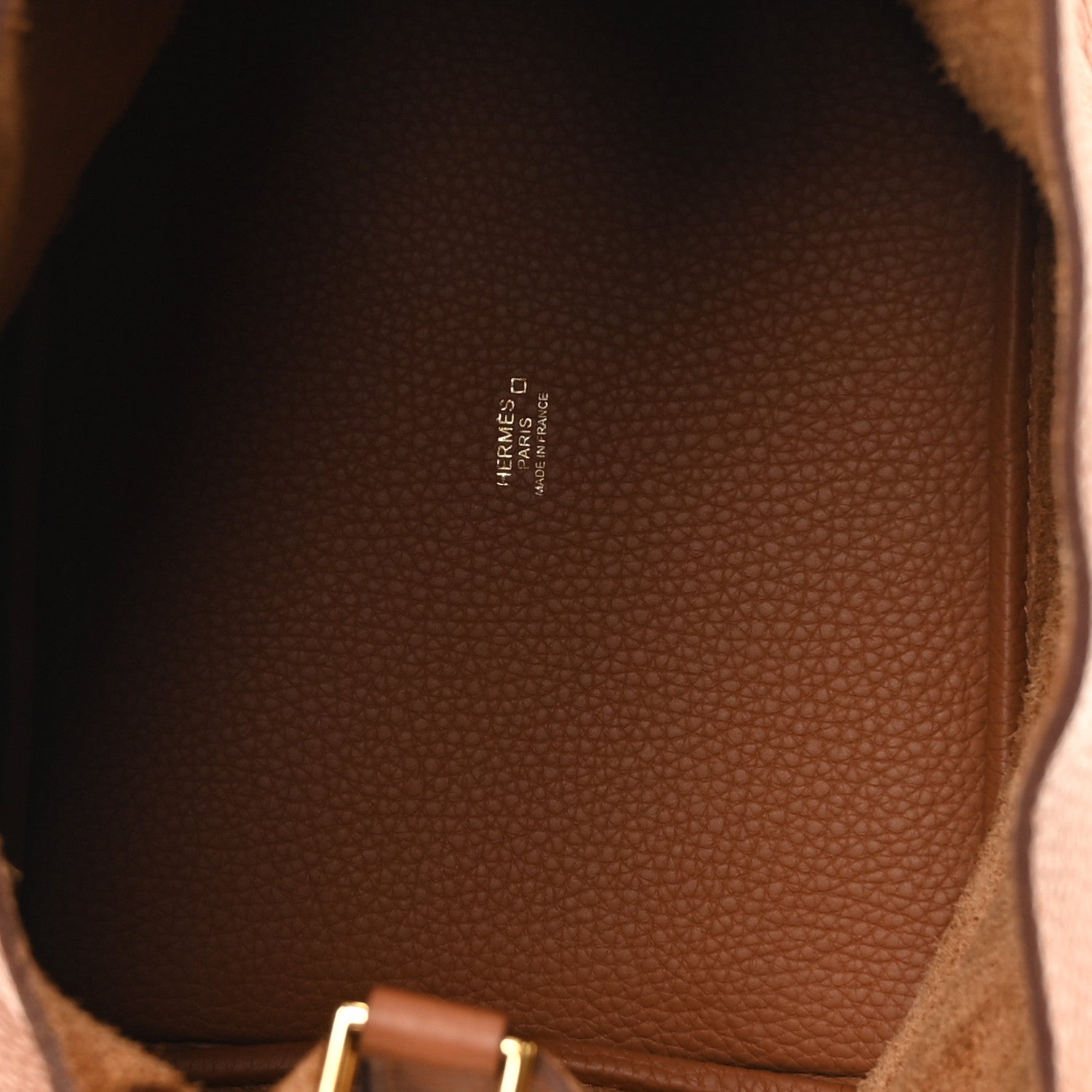 Taurillon Clemence Matte Alligator Picotin Lock Touch 22 MM Gold — view 5