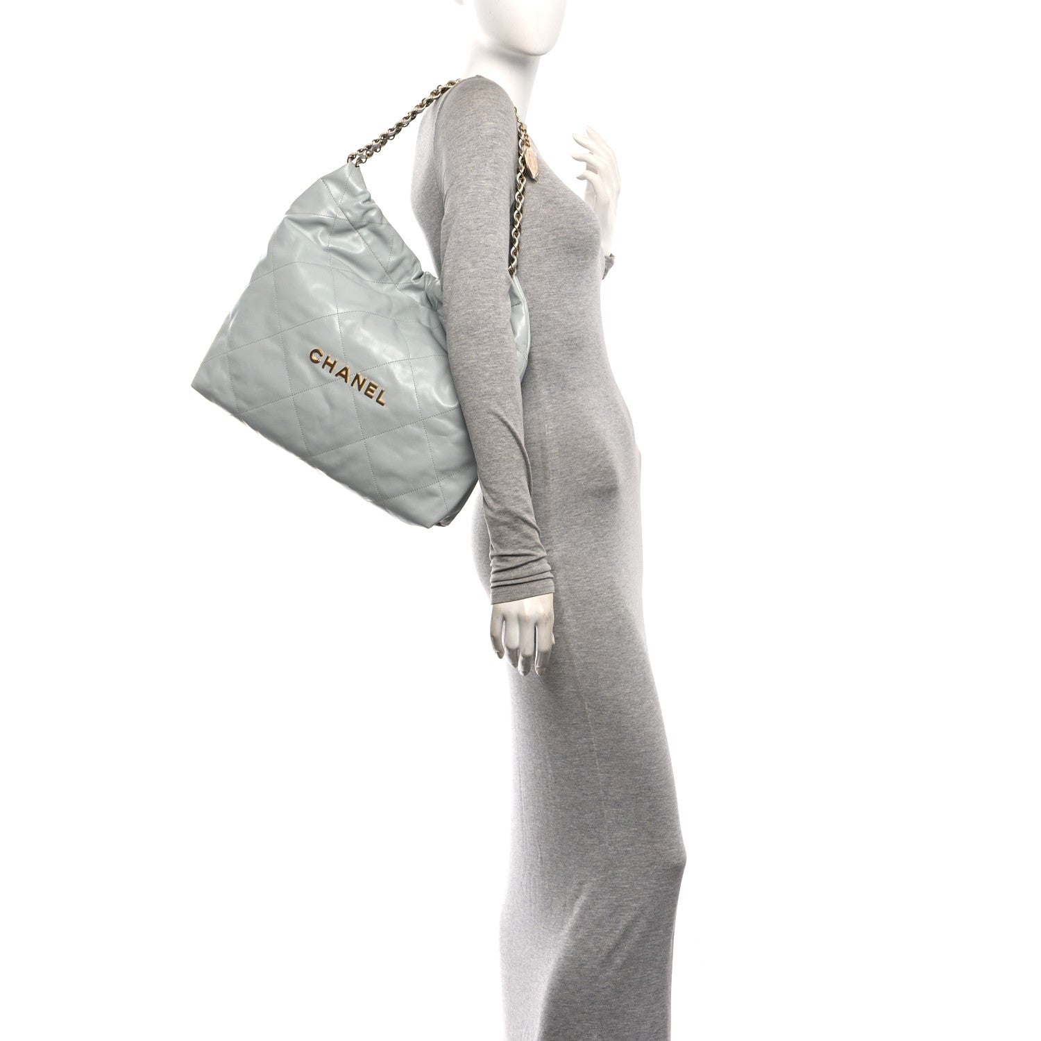 Shiny Calfskin Quilted Chanel 22 Light Blue — view 2