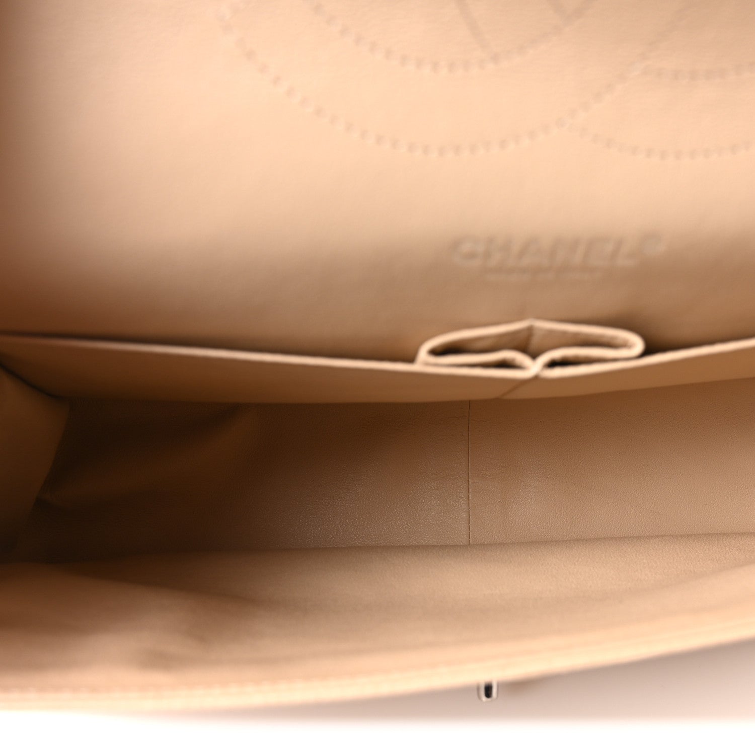 Caviar Quilted Jumbo Double Flap Beige Clair — view 5