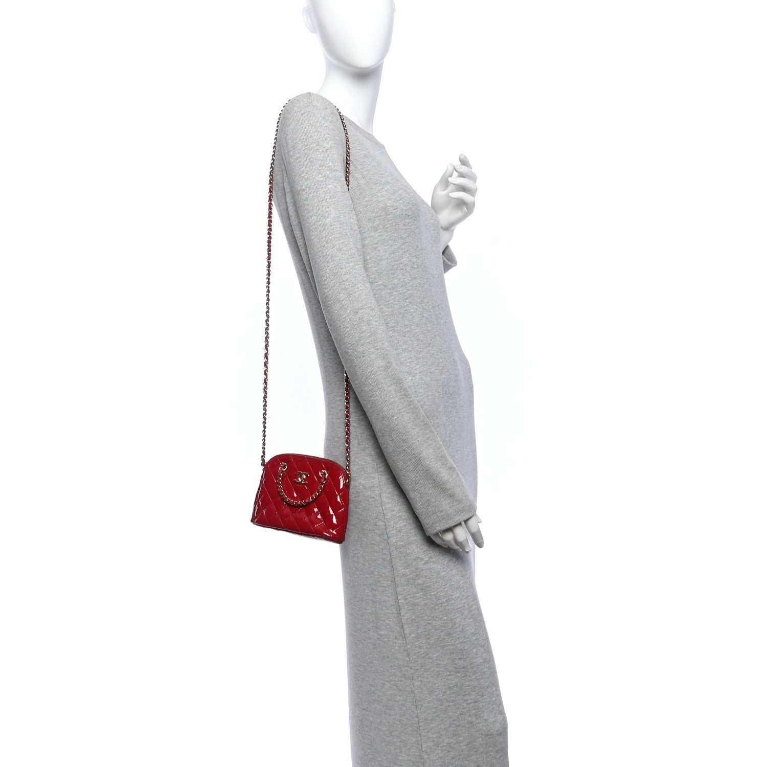 Patent Calfskin Quilted Shiny Coco Clutch With Chain Red — view 2