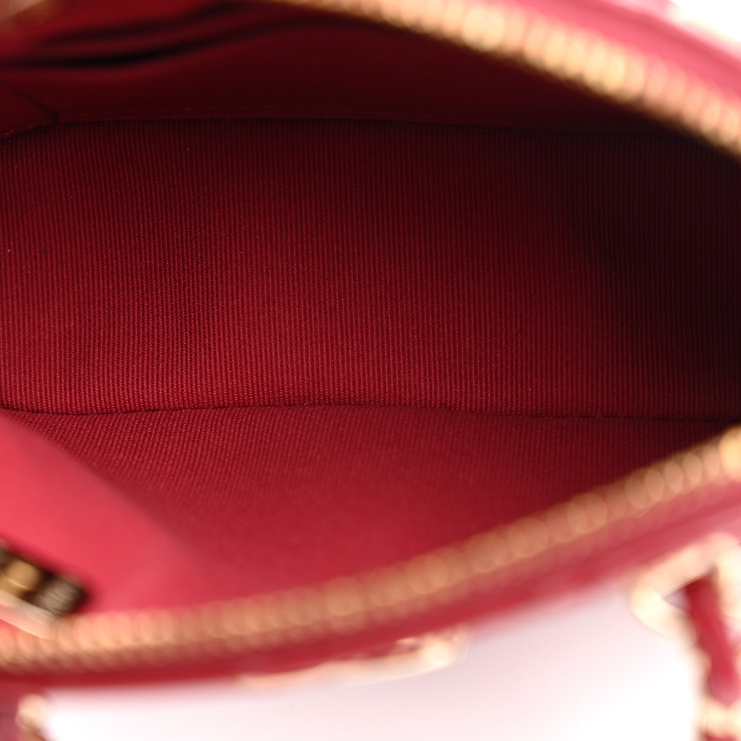 Patent Calfskin Quilted Shiny Coco Clutch With Chain Red — view 5