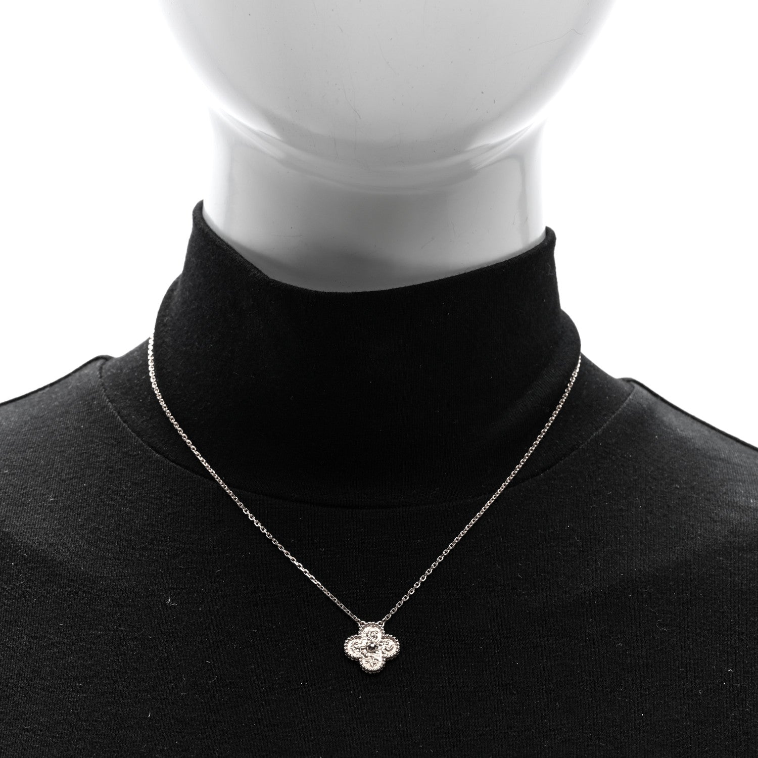 18K Rose Gold Vintage Alhambra Pendant Necklace — view 2