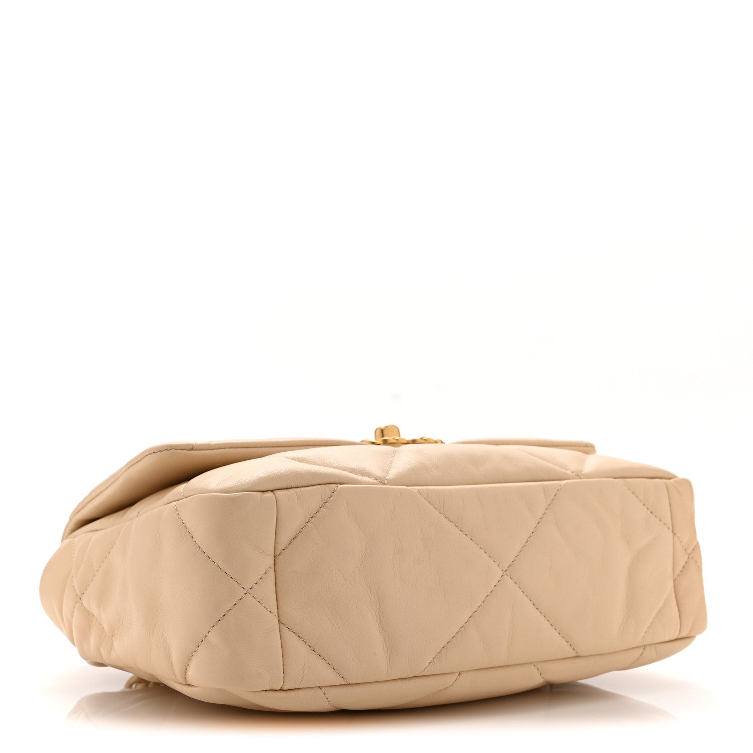 Lambskin Quilted Medium Chanel 19 Flap Light Beige — view 4