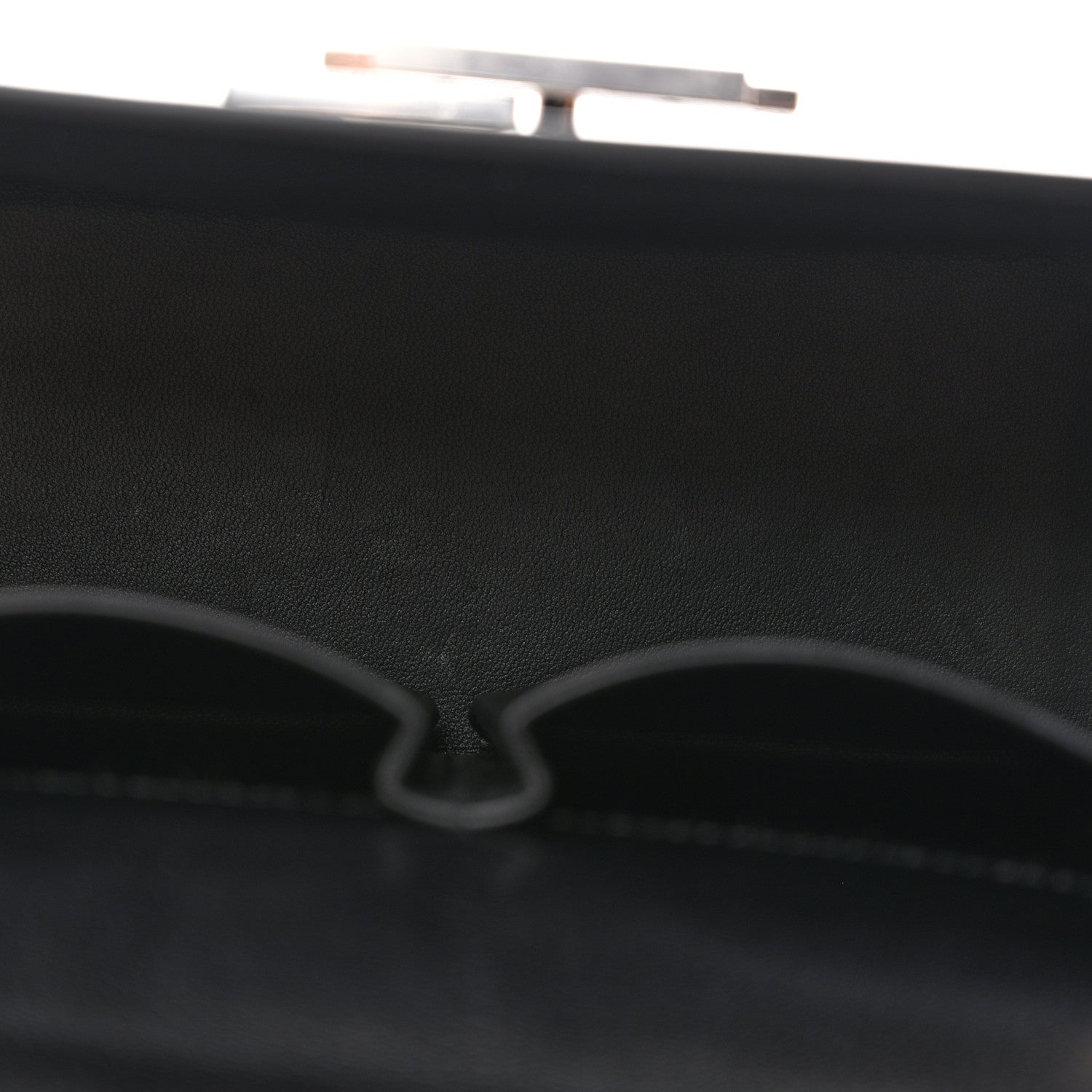 Chevre Chamkila Cinhetic Boxy Top Handle Bag Black — view 5