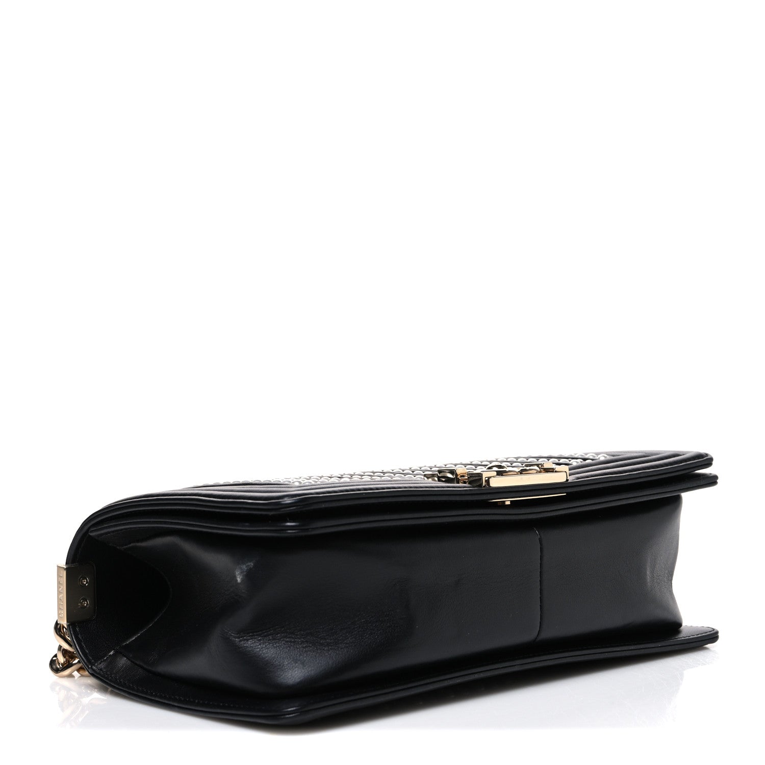 Calfskin Pearl Medium Chanel Pearls Boy Flap Black — view 4