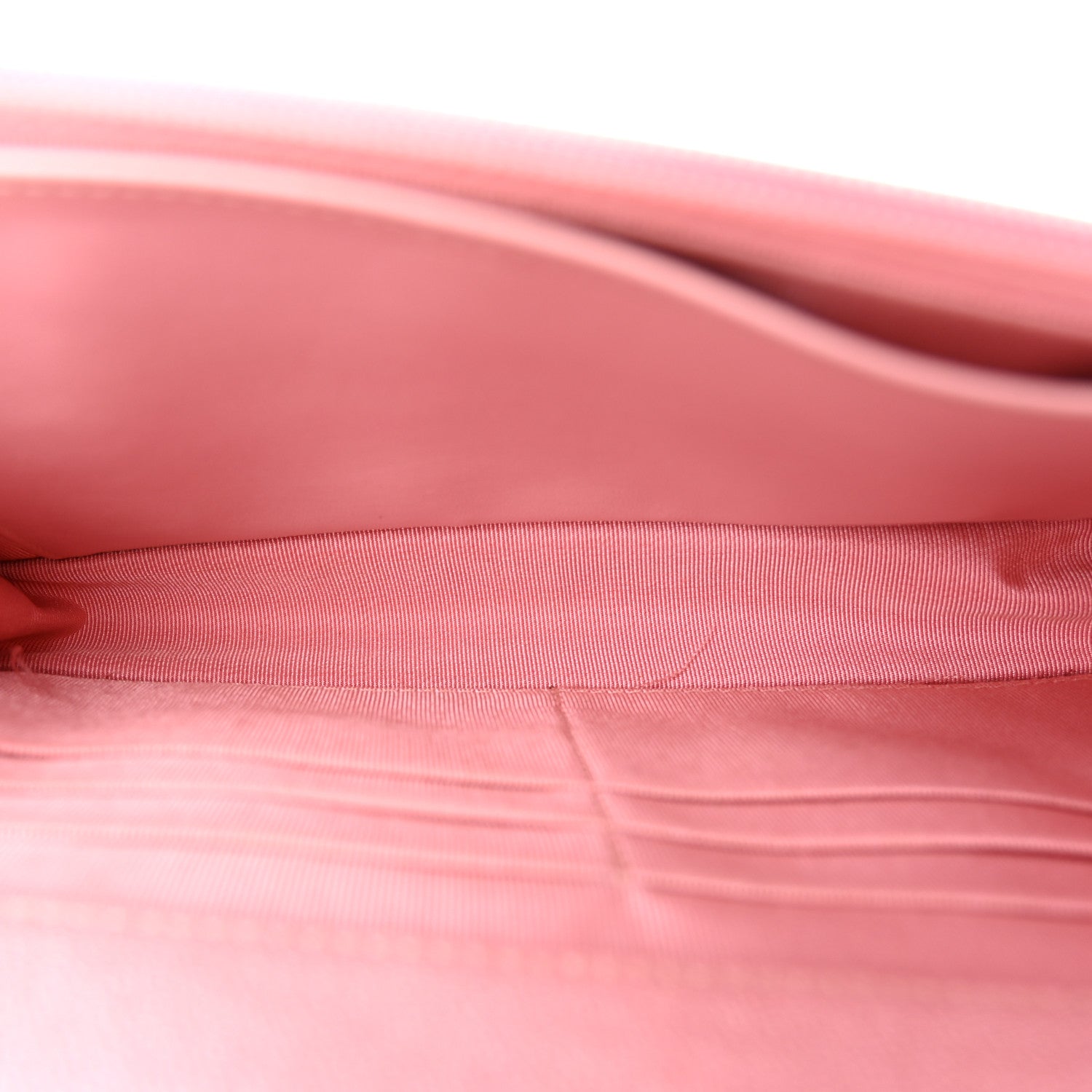 Iridescent Caviar Quilted Wallet on Chain WOC Rose Pink — view 5