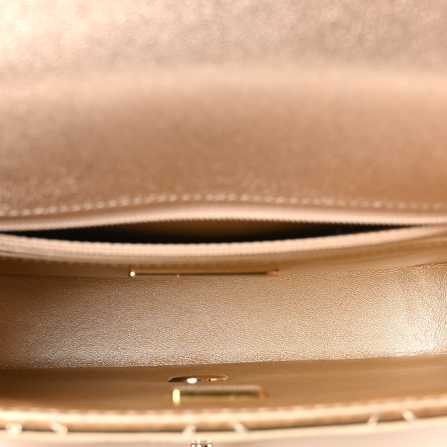 Mirror Calfskin Metallic Calfskin Quilted Hollywood Boulevard Flap With Star Coin Purse Gold — view 5