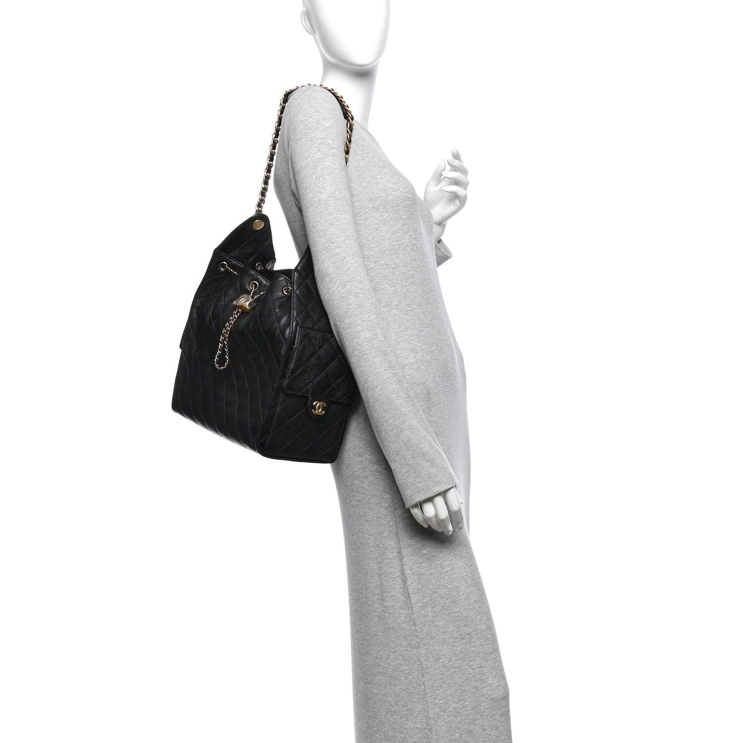 Caviar Quilted Medium Chanel 25 Handbag Black — view 2