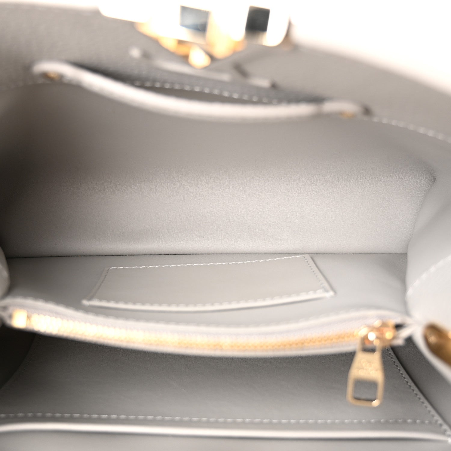 Taurillon Capucines BB Flint Grey — view 5