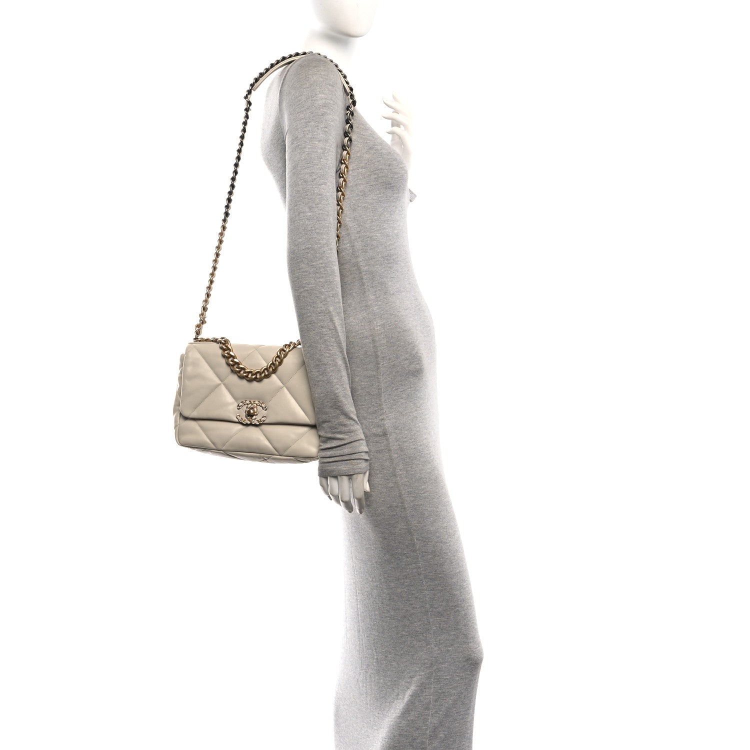 Lambskin Quilted Medium Chanel 19 Flap Light Beige — view 2