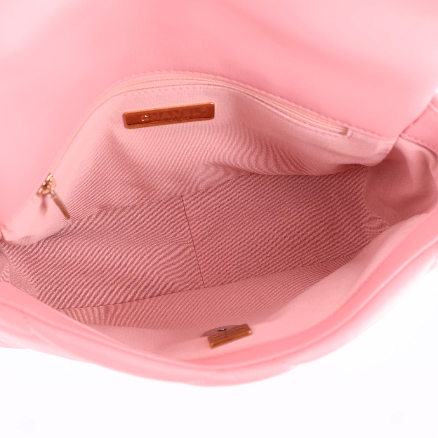 Lambskin Quilted Medium Chanel 19 Flap Light Pink — view 5