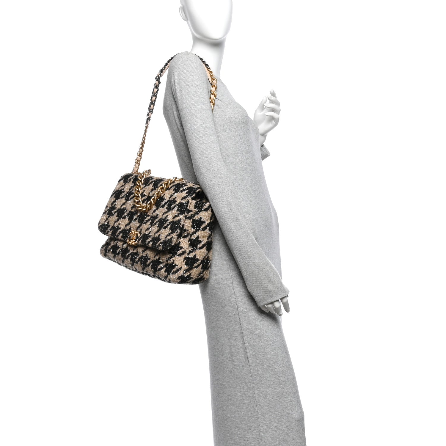 Tweed Maxi Chanel 19 Flap Beige Black — view 2