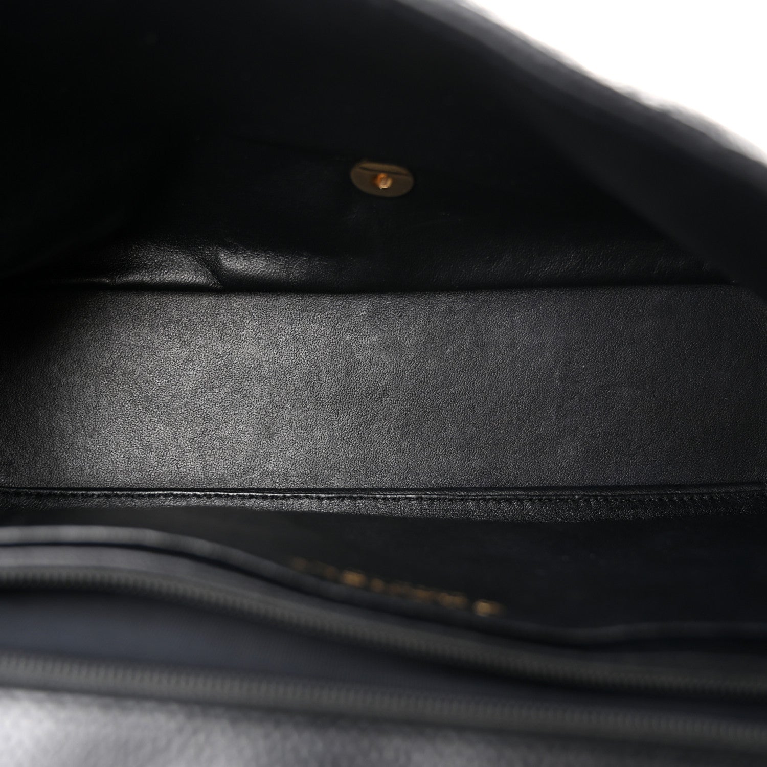 Caviar Quilted Jumbo Single Flap Black — view 5