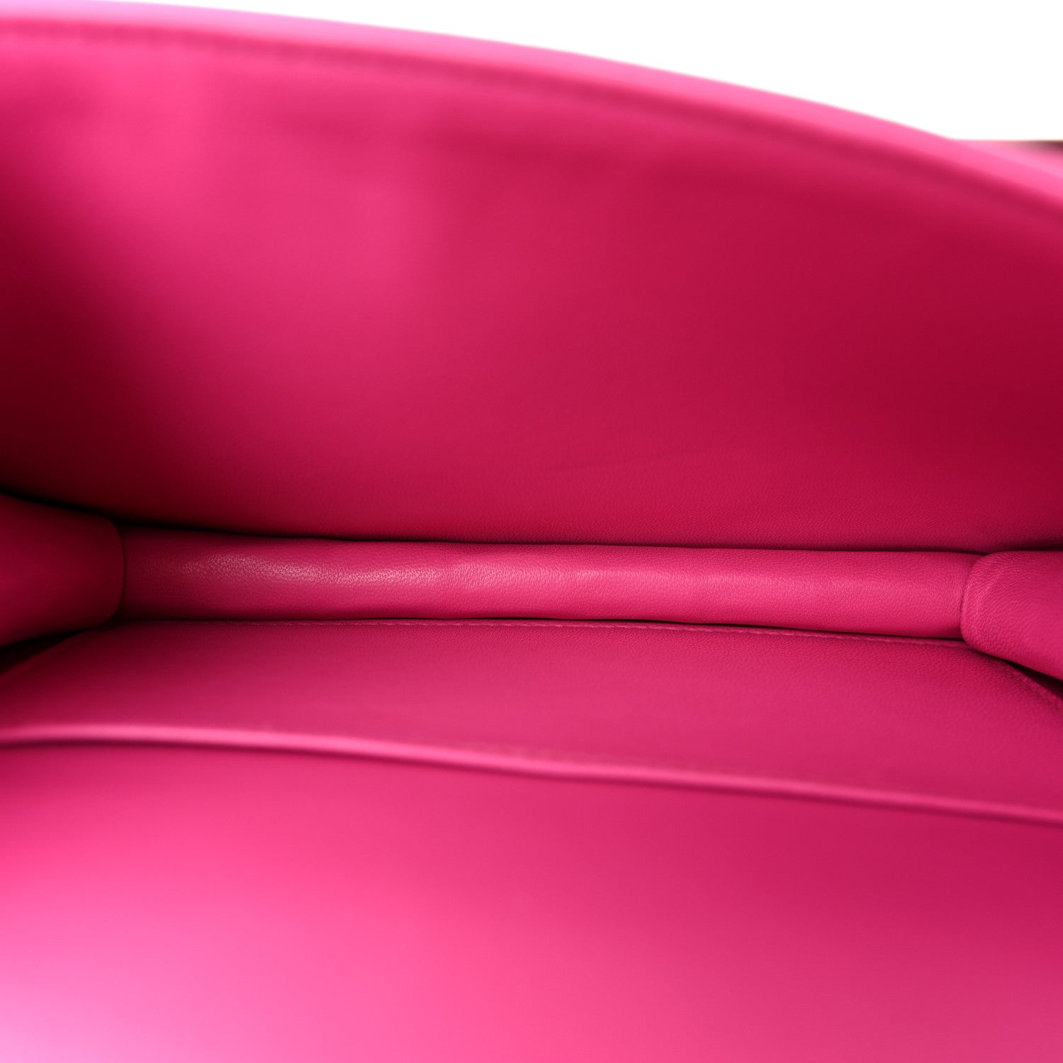 Matte Alligator Constance 18 Rose Shocking — view 5