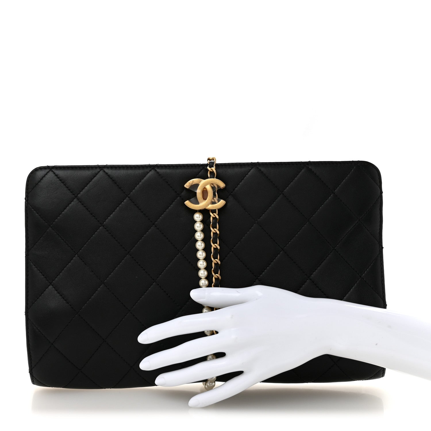 Lambskin Quilted Pearl Clutch Black — view 2