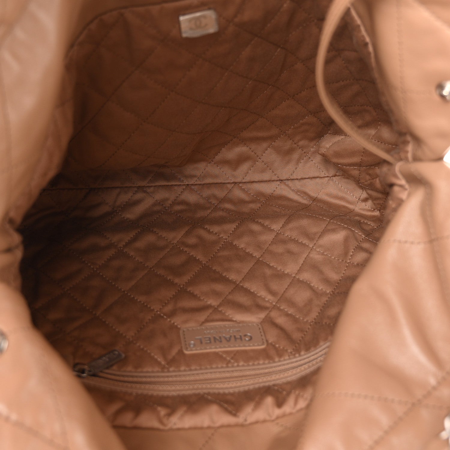 Shiny Calfskin Quilted Small Chanel 22 Beige — view 5