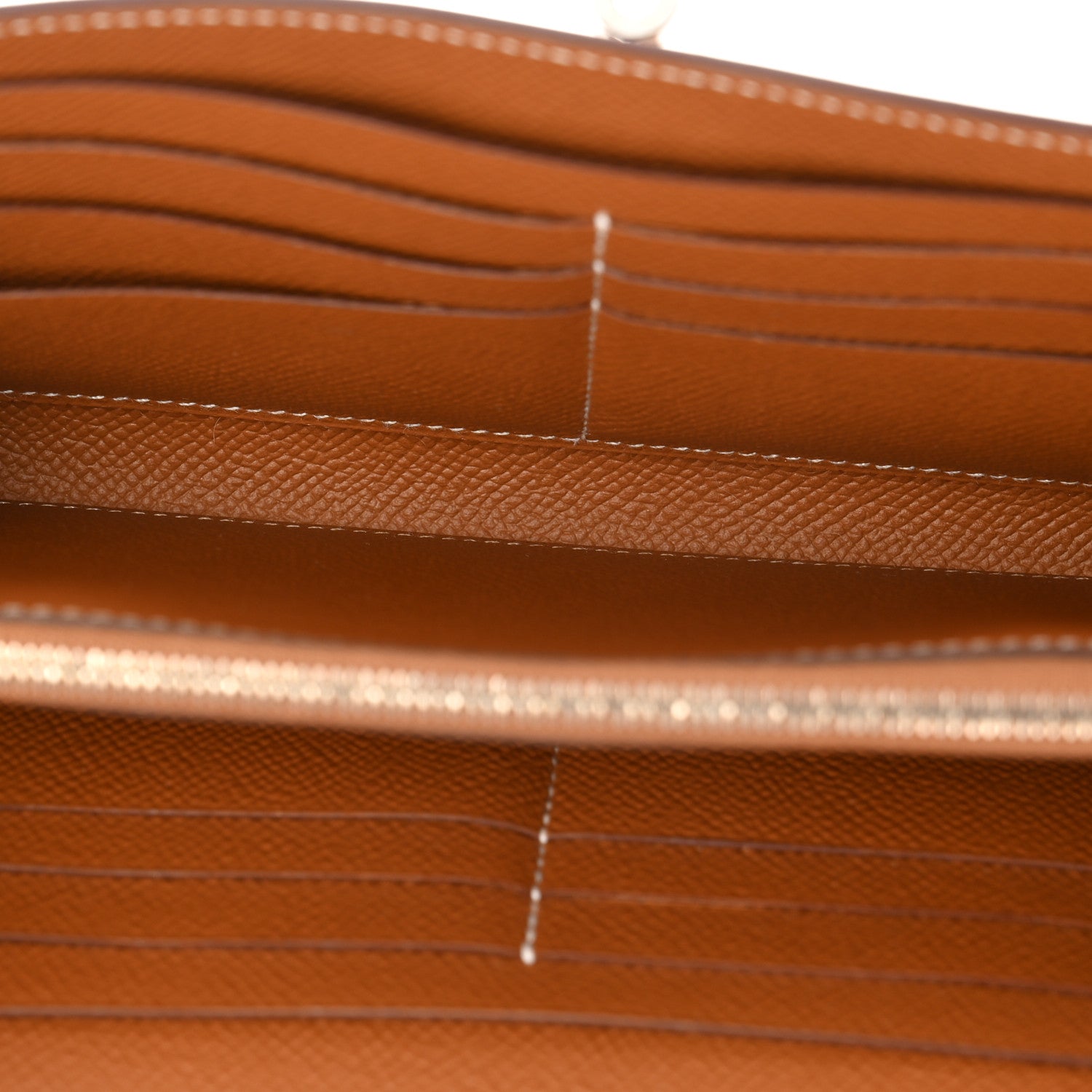 Epsom Kelly Longue Wallet Gold — view 5