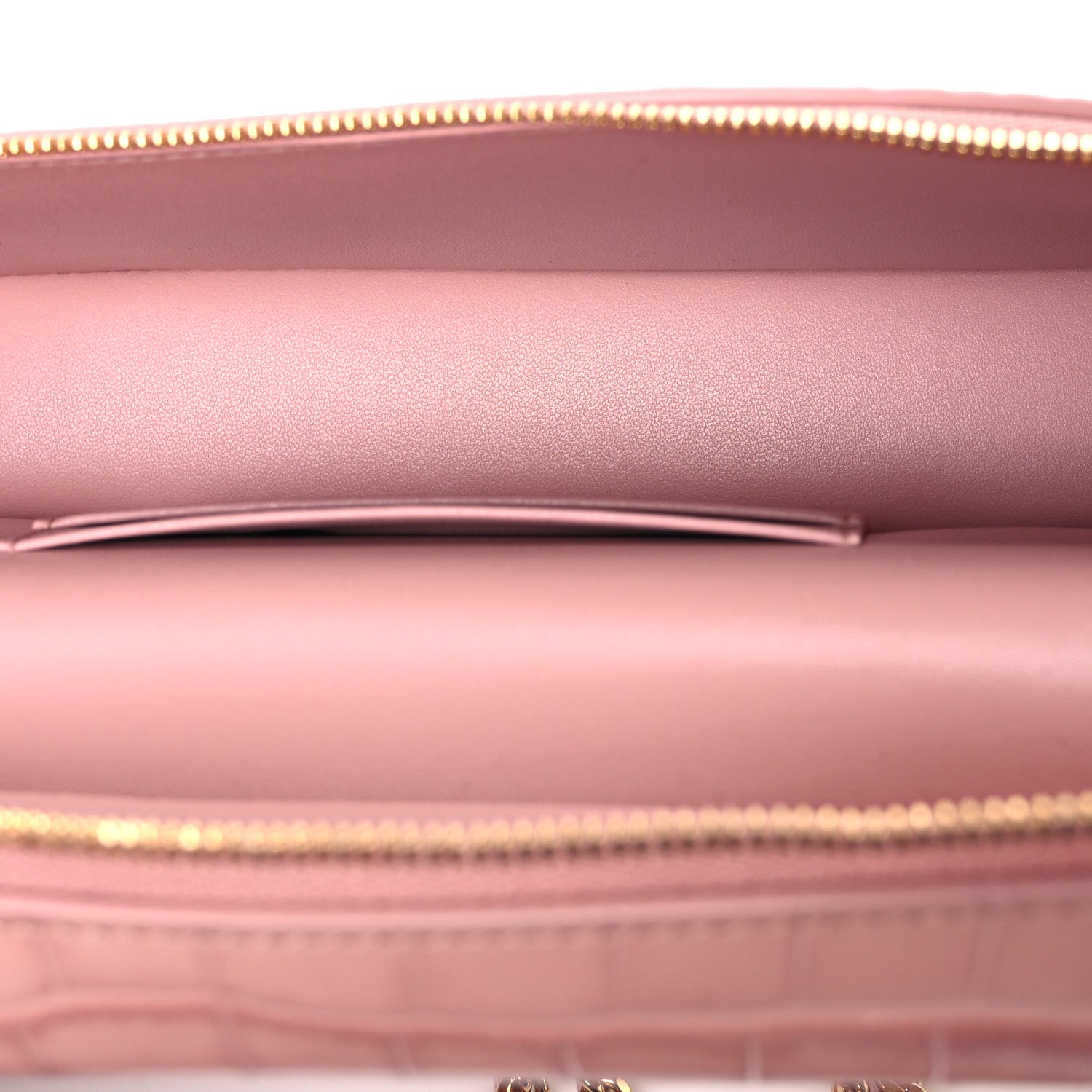 Calfskin Crocodile Embossed Crococo Top Handle East West Vanity Case With Chain Pink — view 5