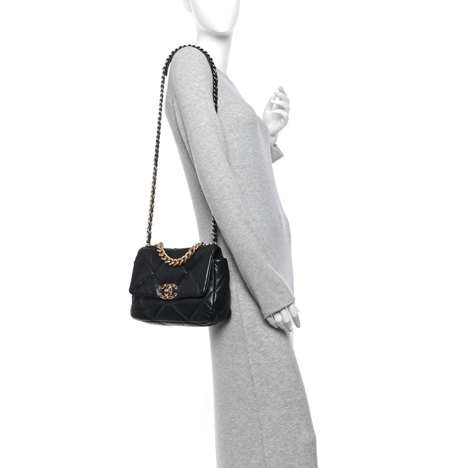 Lambskin Quilted Medium Chanel 19 Flap Black — view 2