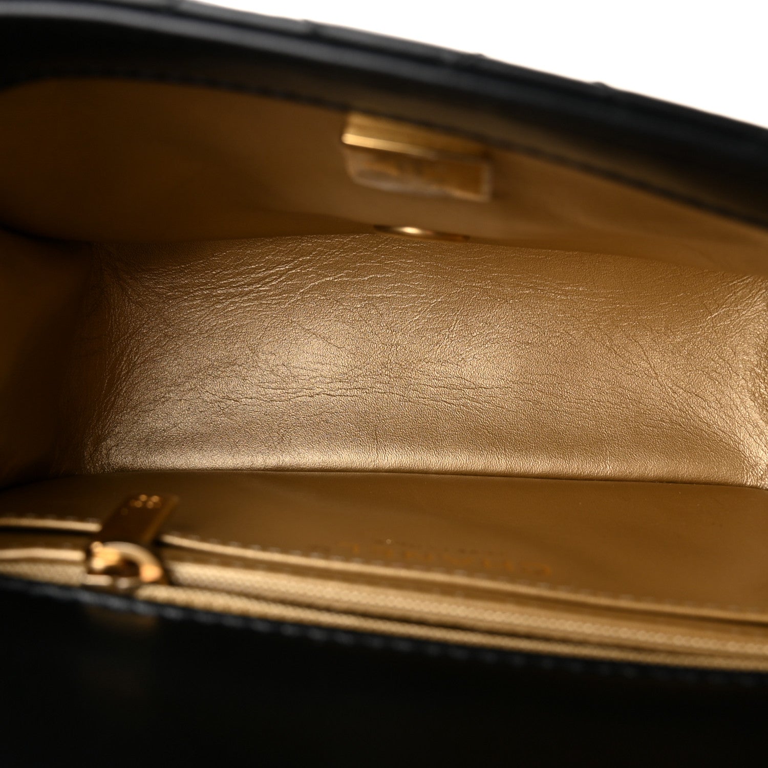 Lambskin Quilted Mini Pearl Crush Flap Black — view 5