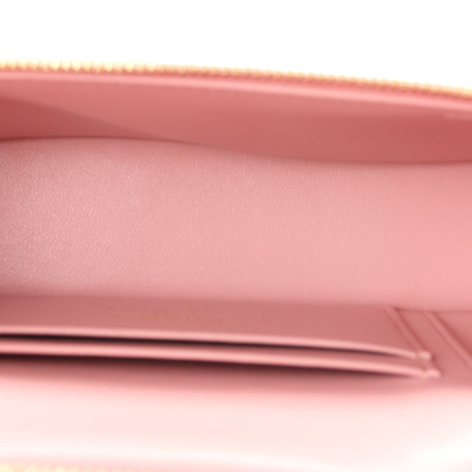 Calfskin Crocodile Embossed Crococo Top Handle Slim Vanity Case With Chain Light Pink — view 5
