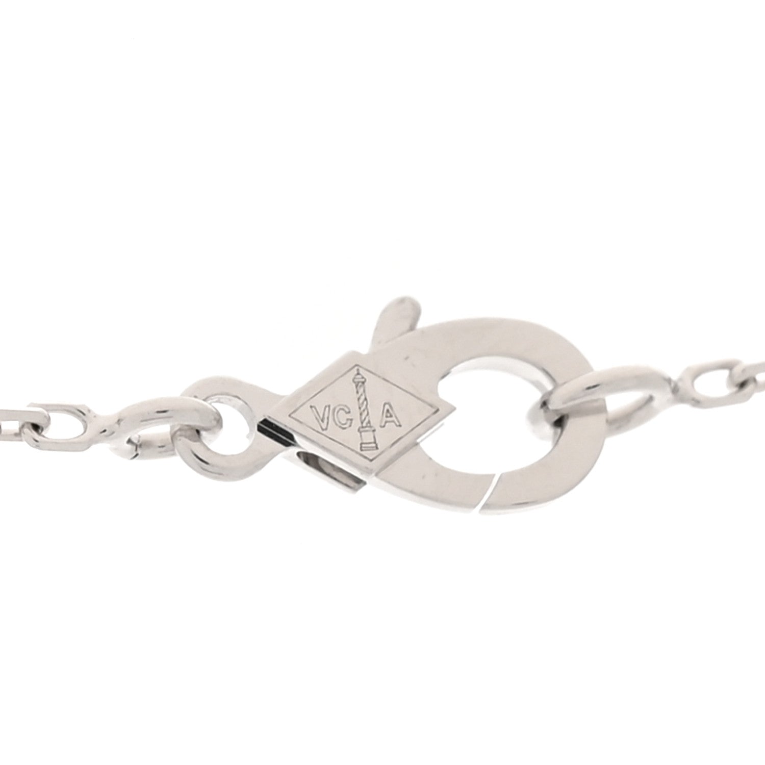18K White Gold Diamond Vintage Alhambra Pendant Necklace — view 4