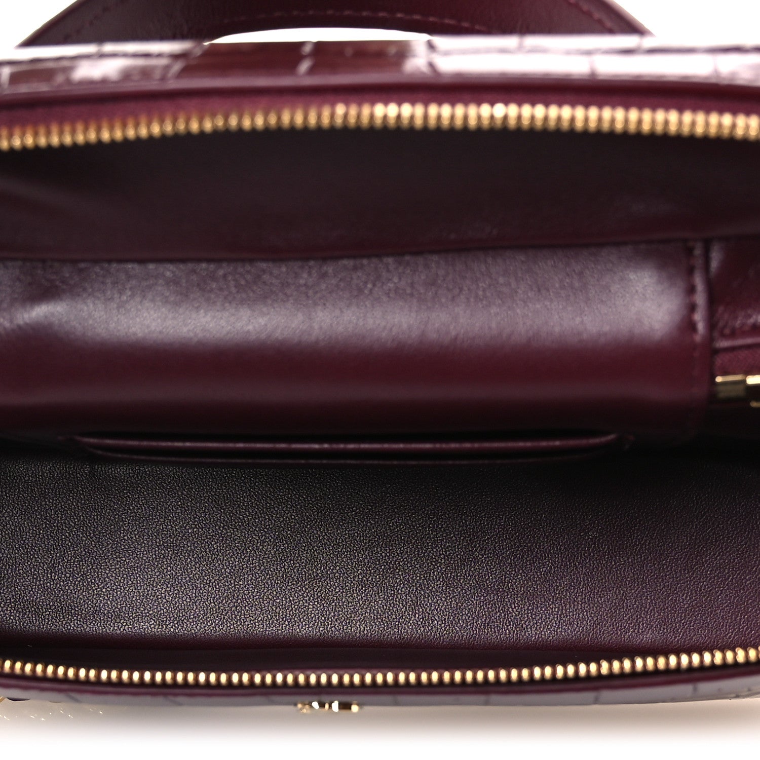 Calfskin Crocodile Embossed Crococo Exoticoco Vanity With Chain Dark Burgundy — view 4