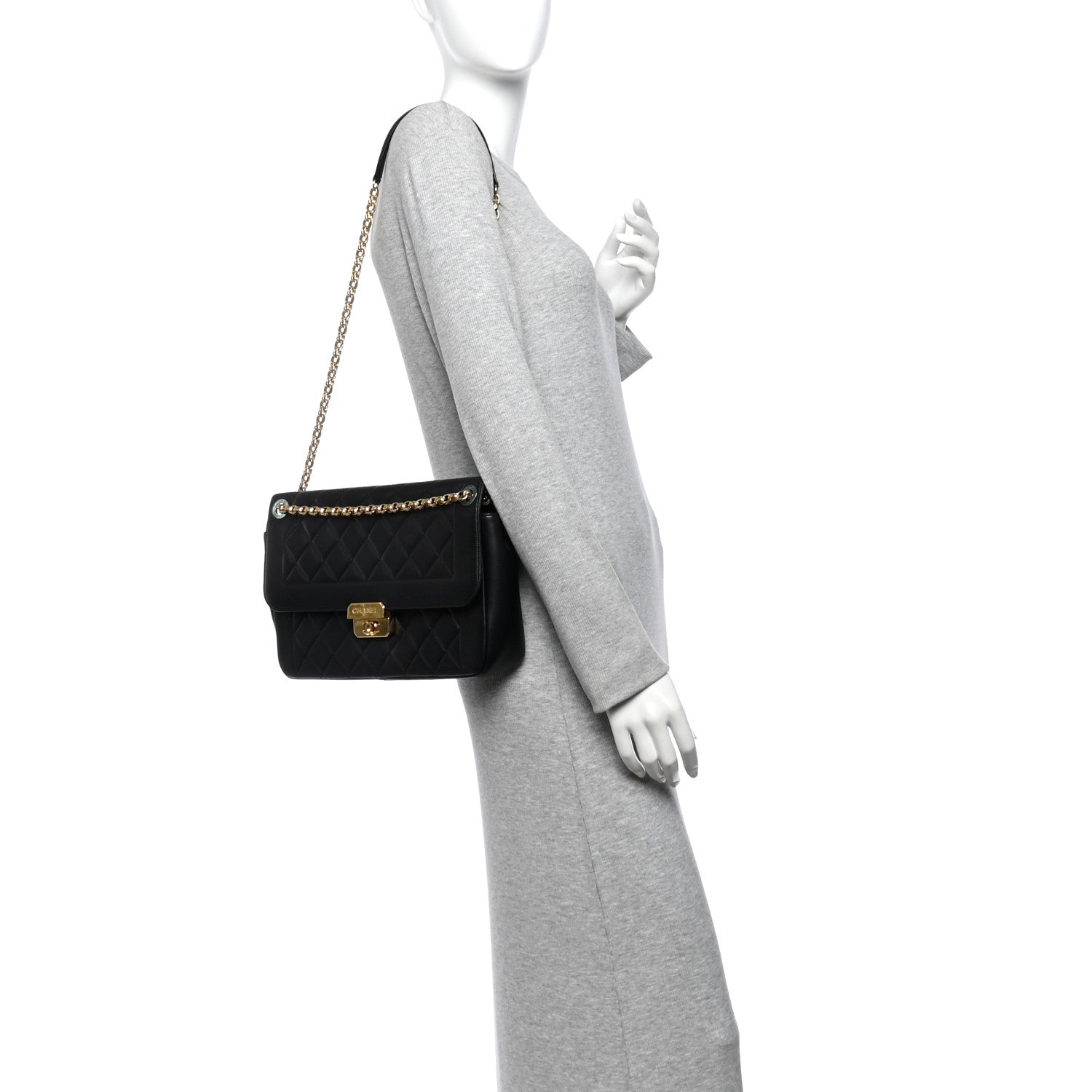 Lambskin Quilted Large Chic With Me Flap Black — view 2
