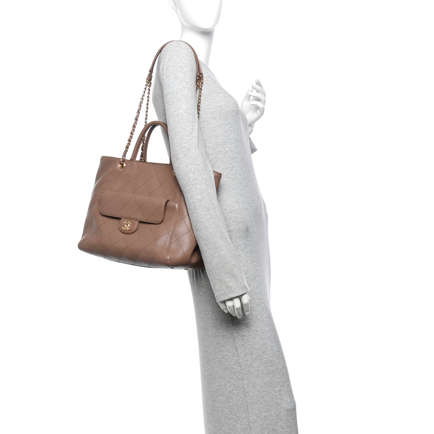 Caviar Quilted Shopping Tote Brown — view 2