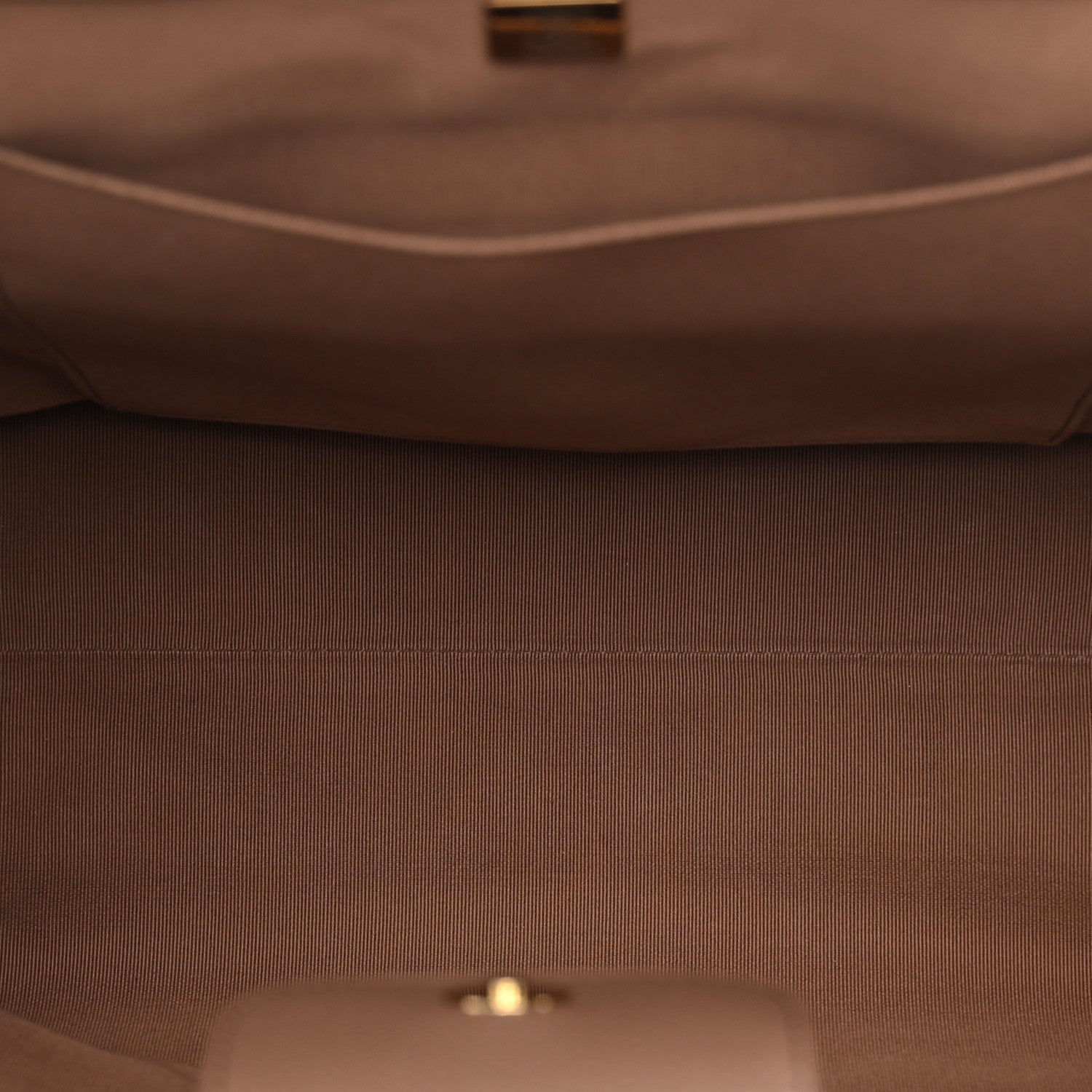 Caviar Quilted Shopping Tote Brown — view 5