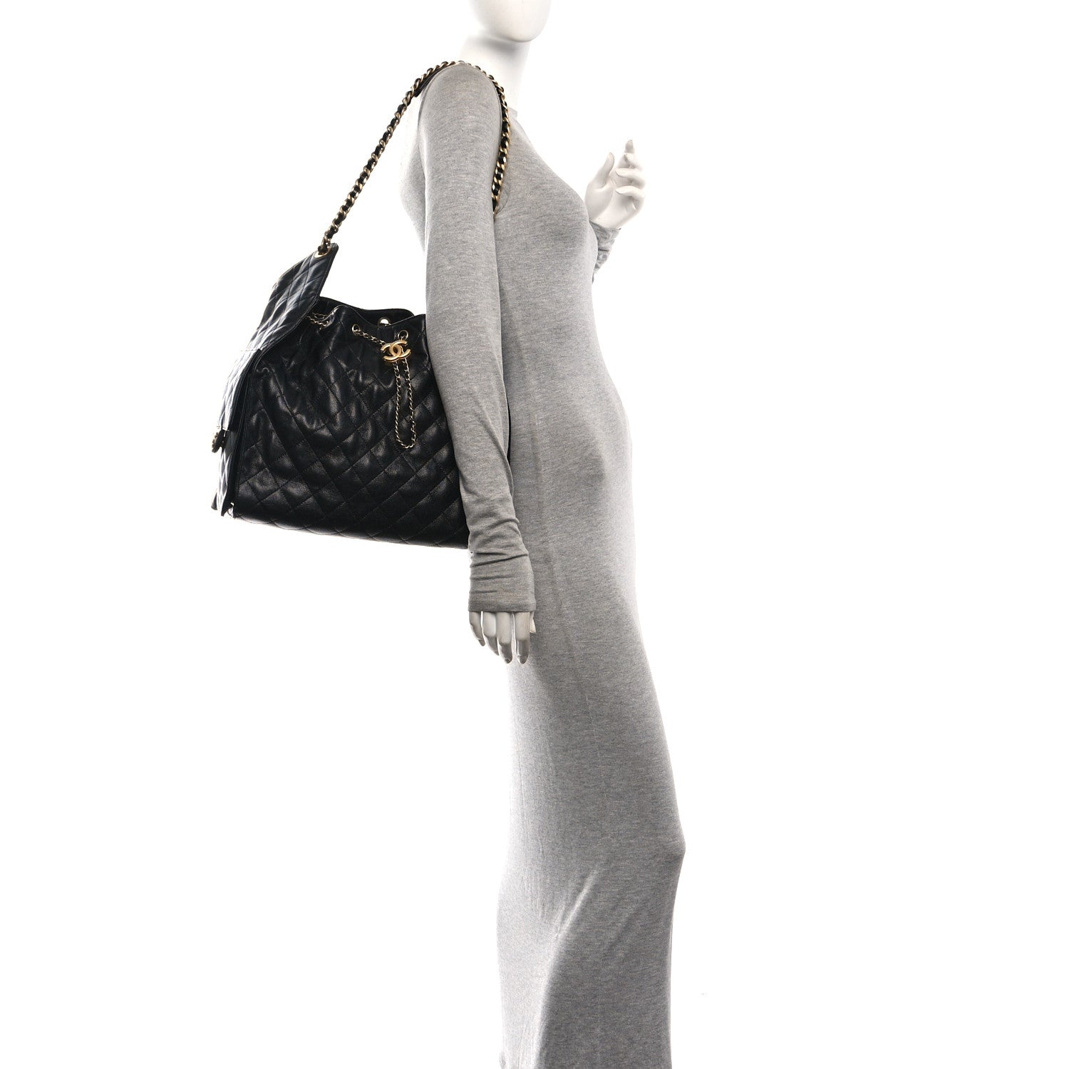 Caviar Quilted Medium Chanel 25 Handbag Black — view 2