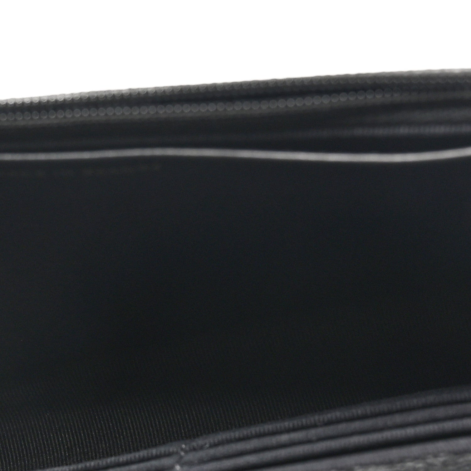 Caviar Quilted Enamel Coco Casino Wallet On Chain WOC Black — view 5