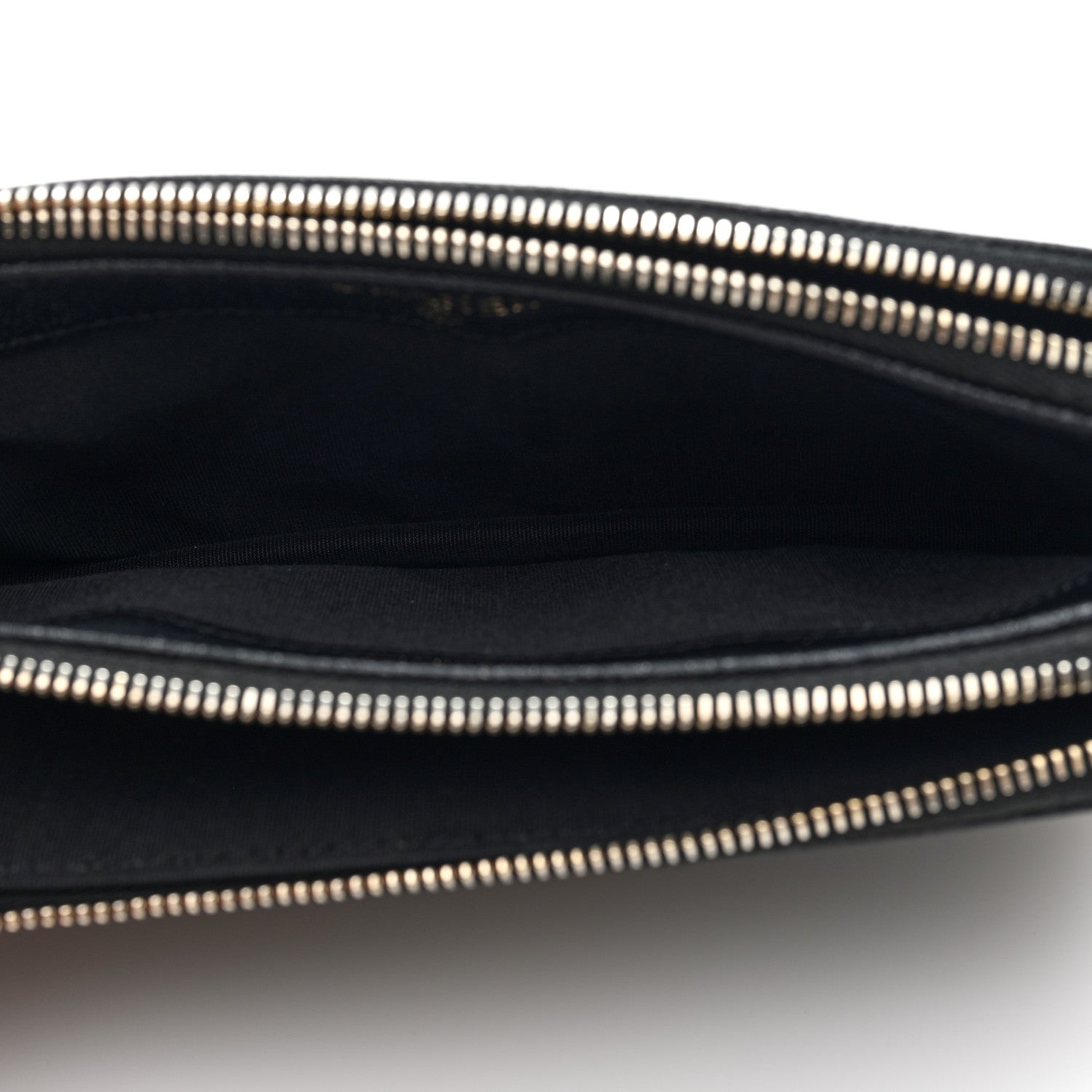 Caviar Quilted Zipped Phone Holder With Chain Black — view 4