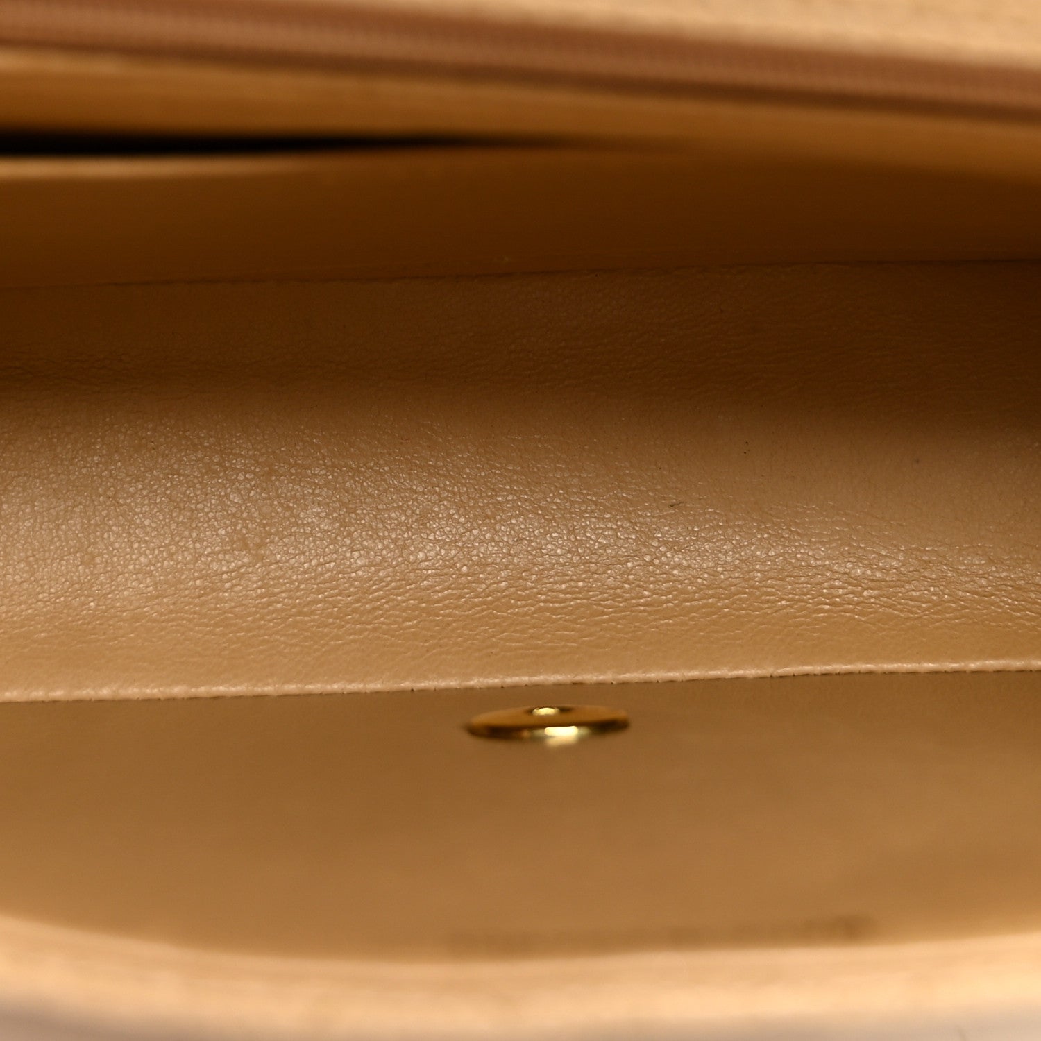 Caviar Quilted Medium Single Flap Beige — view 5