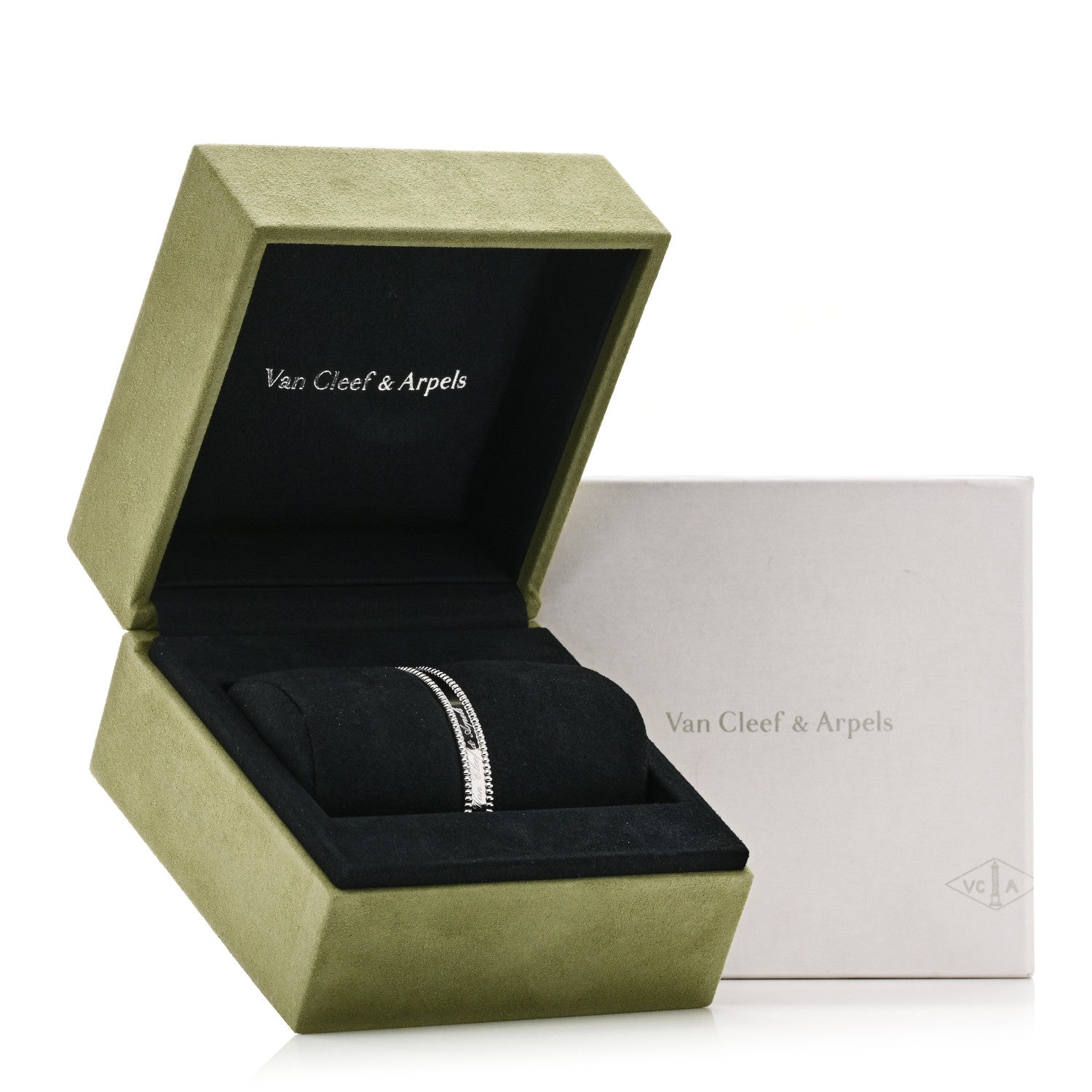 18K White Gold Perlee Signature Bangle Bracelet S — view 4