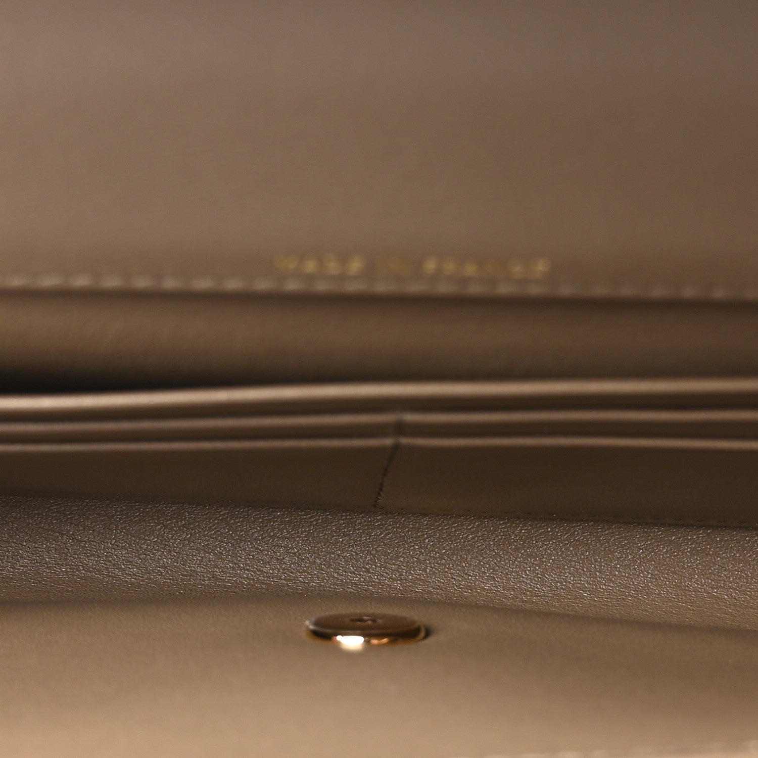 Calfskin Lizard Embossed Top Handle Long Clutch With Chain Dark Khaki — view 5