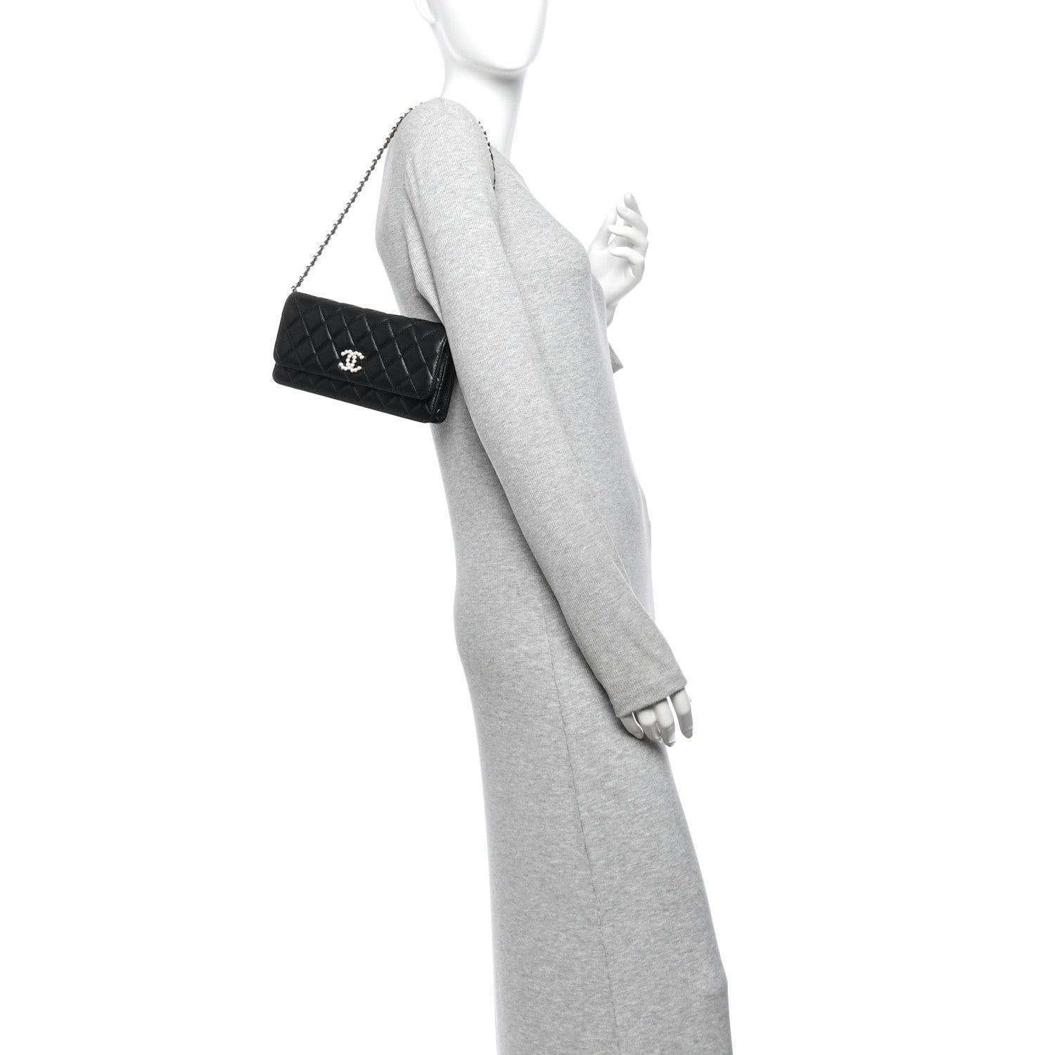 Lambskin Quilted Pearl CC Flap Clutch Black — view 2