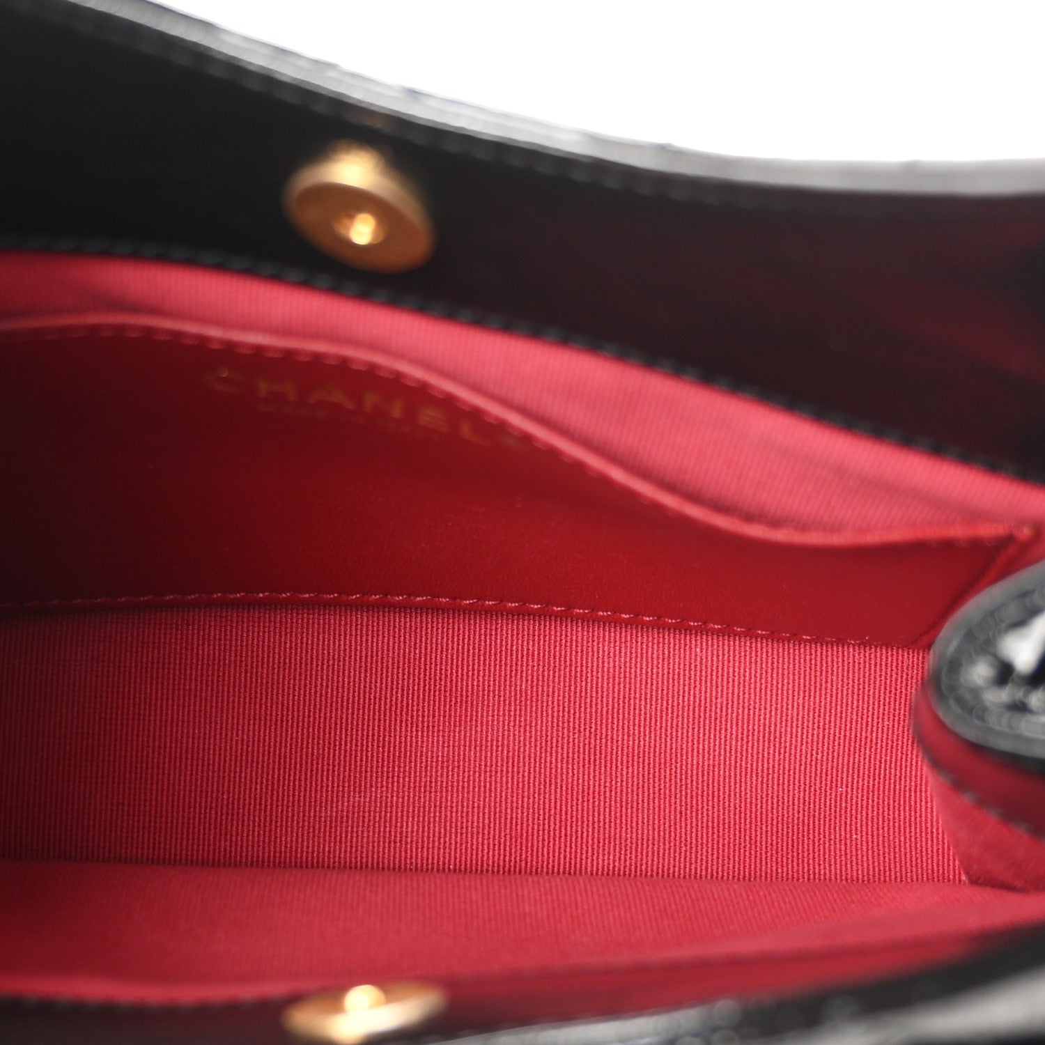 Shiny Crumpled Calfskin Quilted Small Wavy CC Hobo Black — view 5