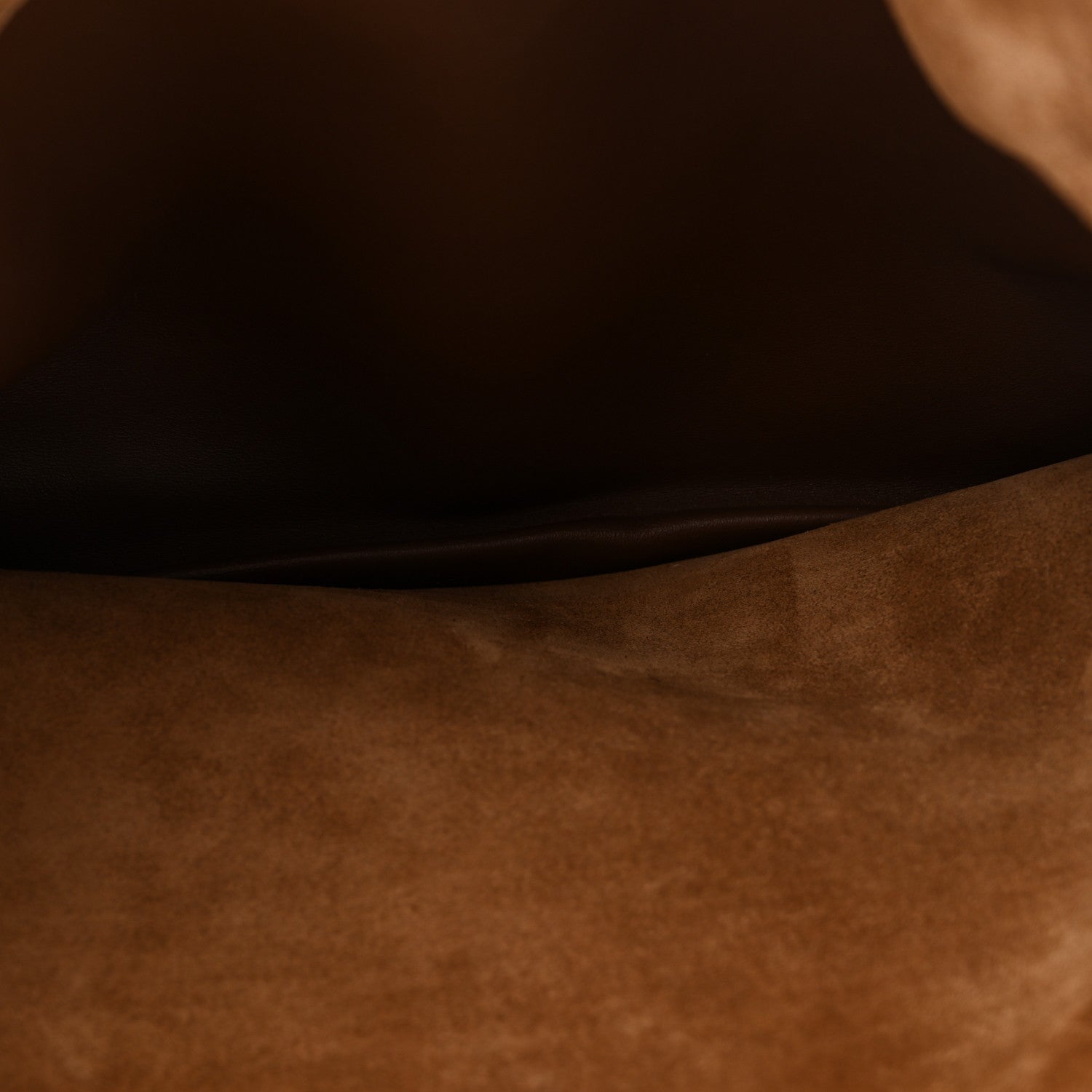 Waxed Suede Calfskin Medium Rodeo Top Handle Handbag Camel — view 5
