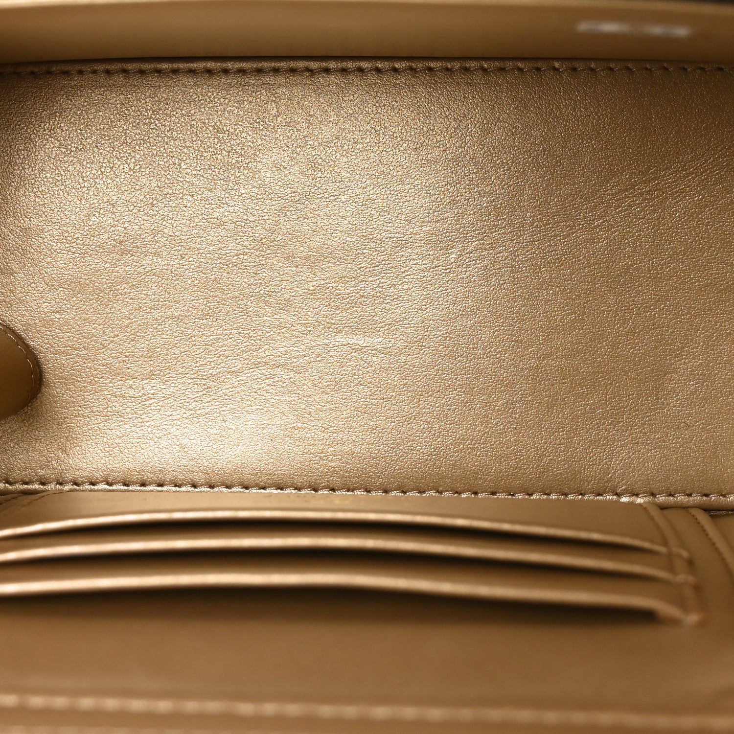 Lambskin Quilted Pearl Crush Small Vanity Case With Chain Black — view 5