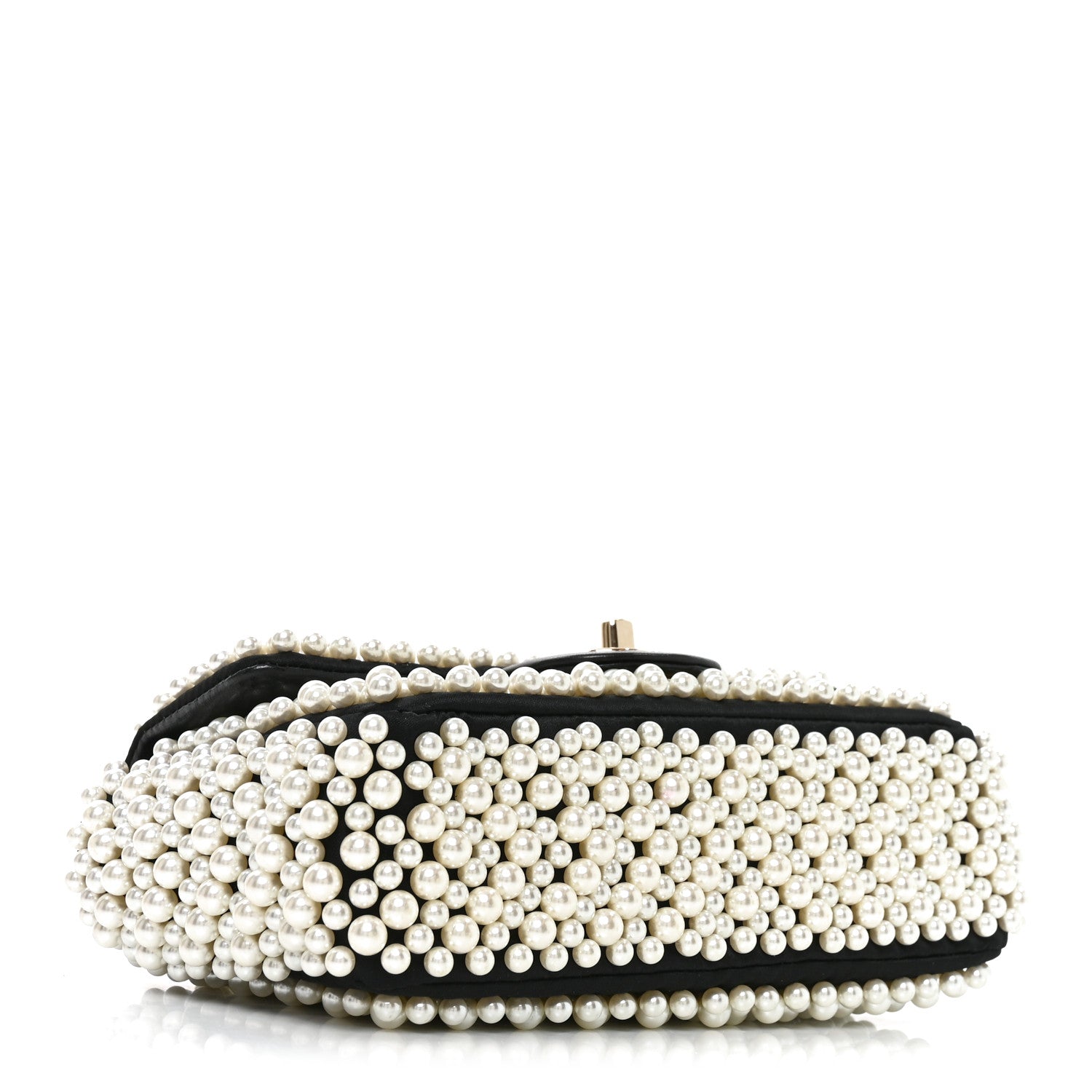 Lambskin Pearl On Flap Black — view 4