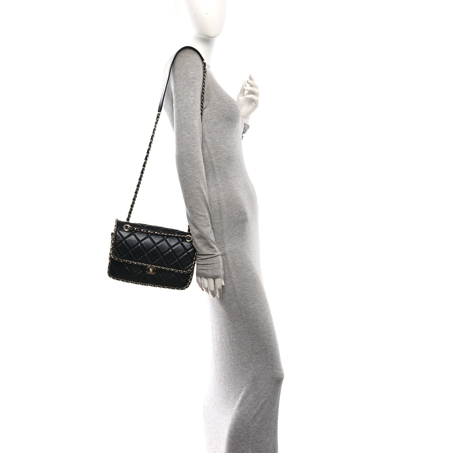 Crumpled Calfskin Medium Chain All Over Flap Black — view 2