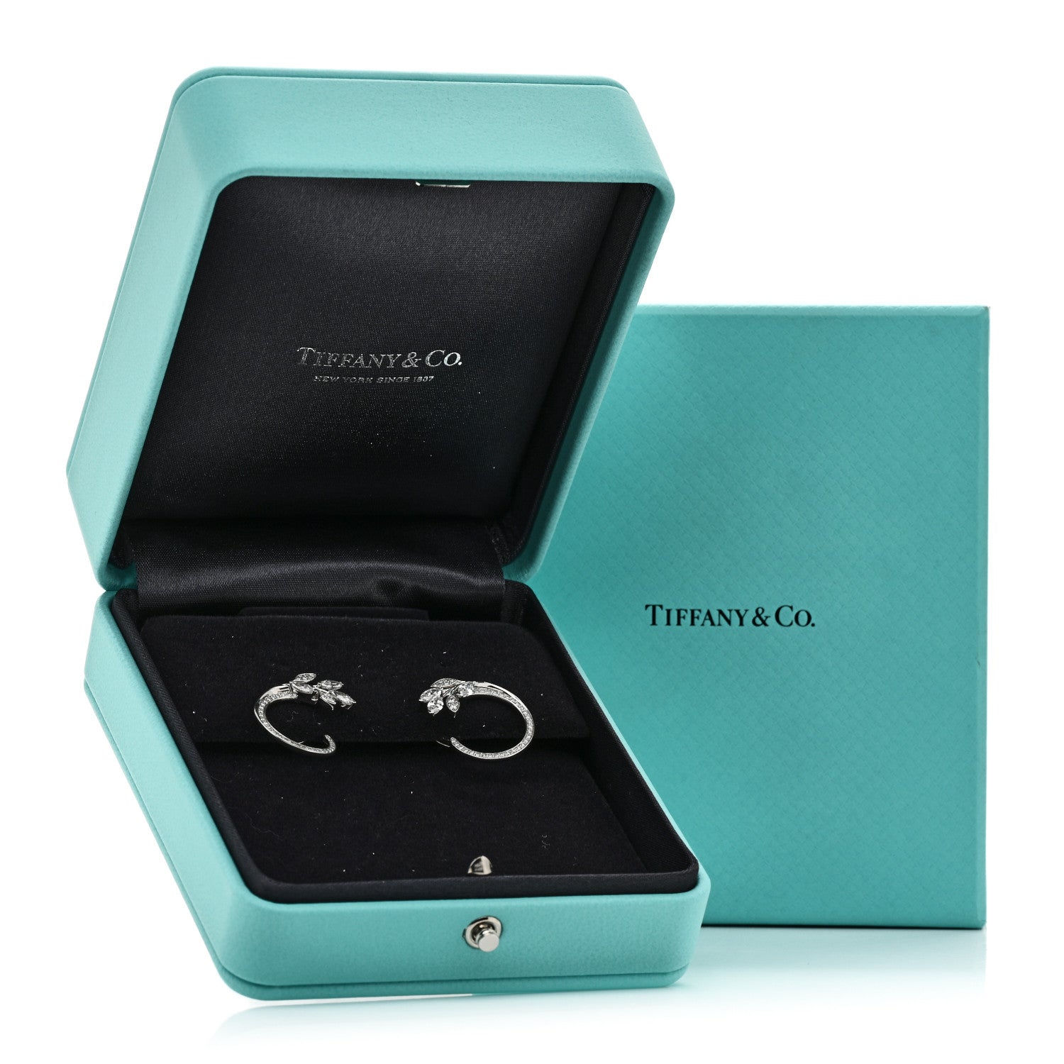 Platinum Diamond Victoria Vine Circle Earrings — view 5