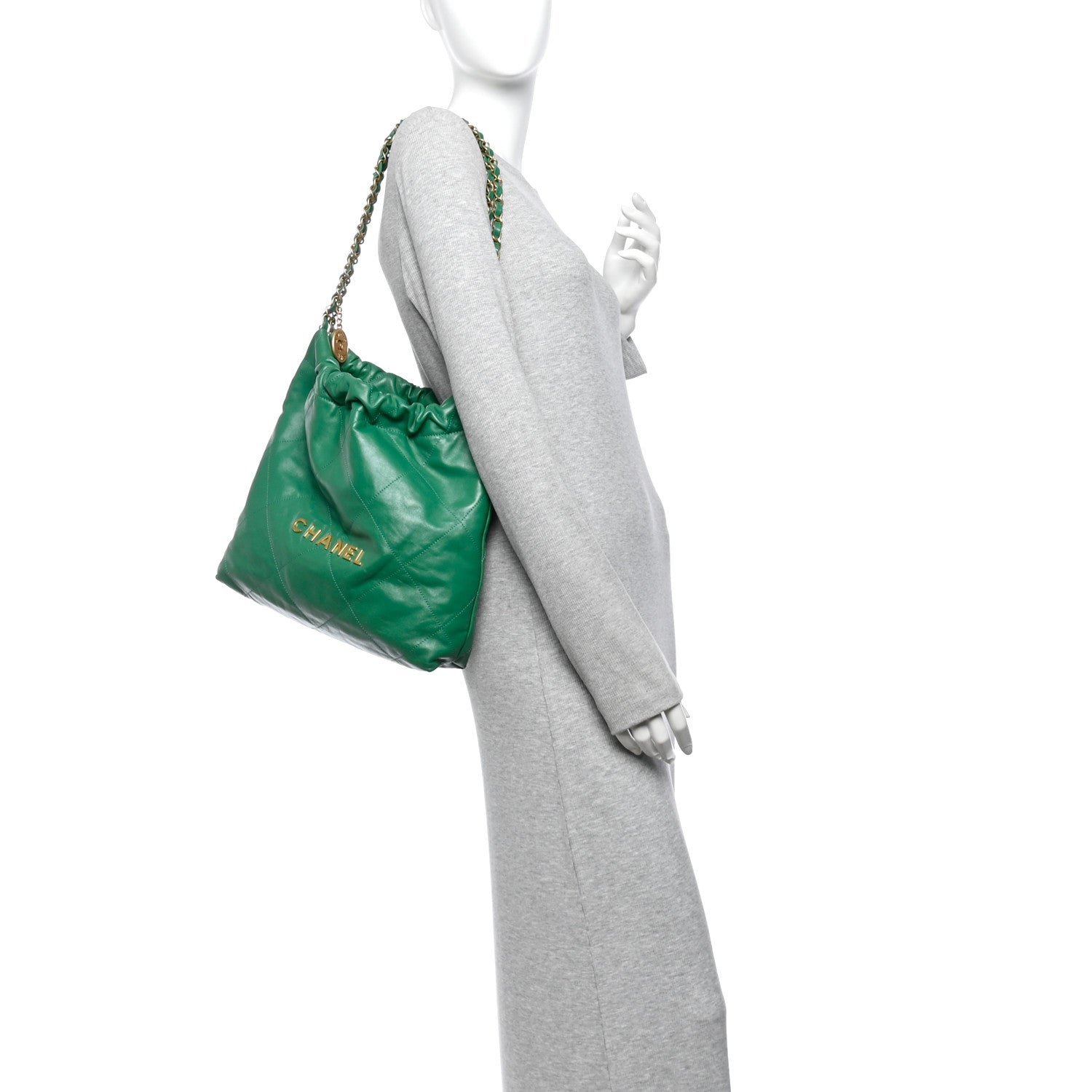 Shiny Calfskin Quilted Small Chanel 22 Green — view 2