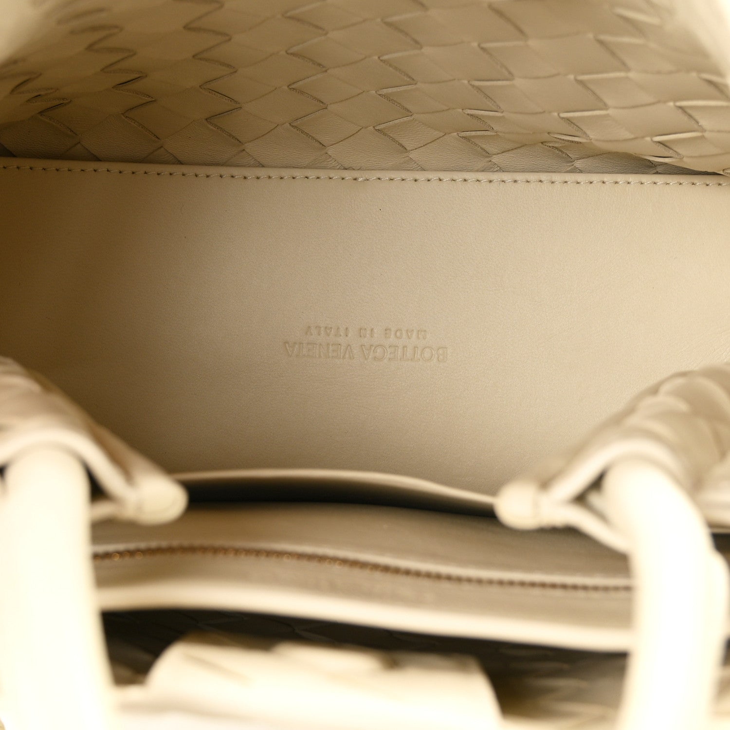 Nappa Intrecciato Small Andiamo Shoulder Bag Sea Salt — view 5